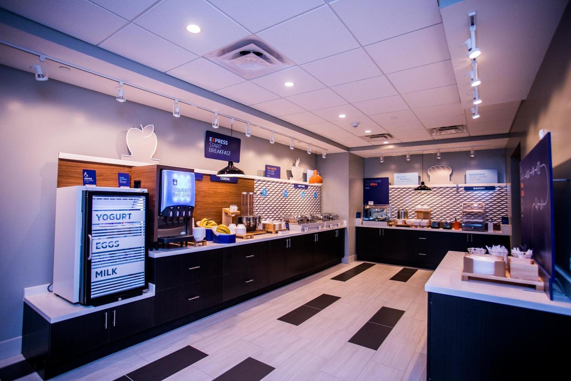Holiday Inn Express & Suites Rehoboth Beach by IHG photo 44