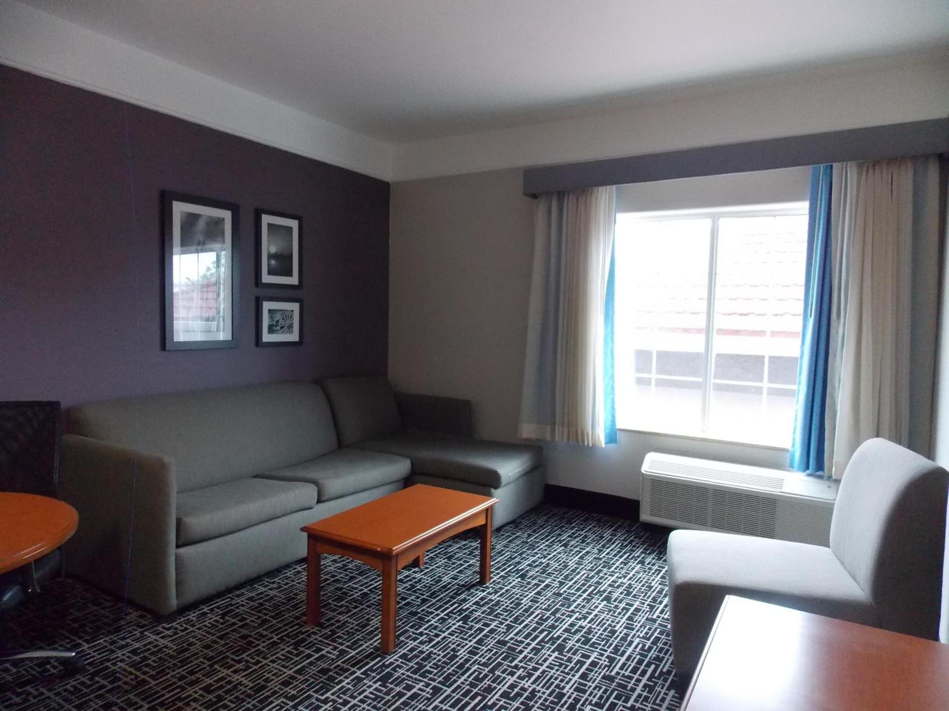 Quality Inn and Suites photo 20
