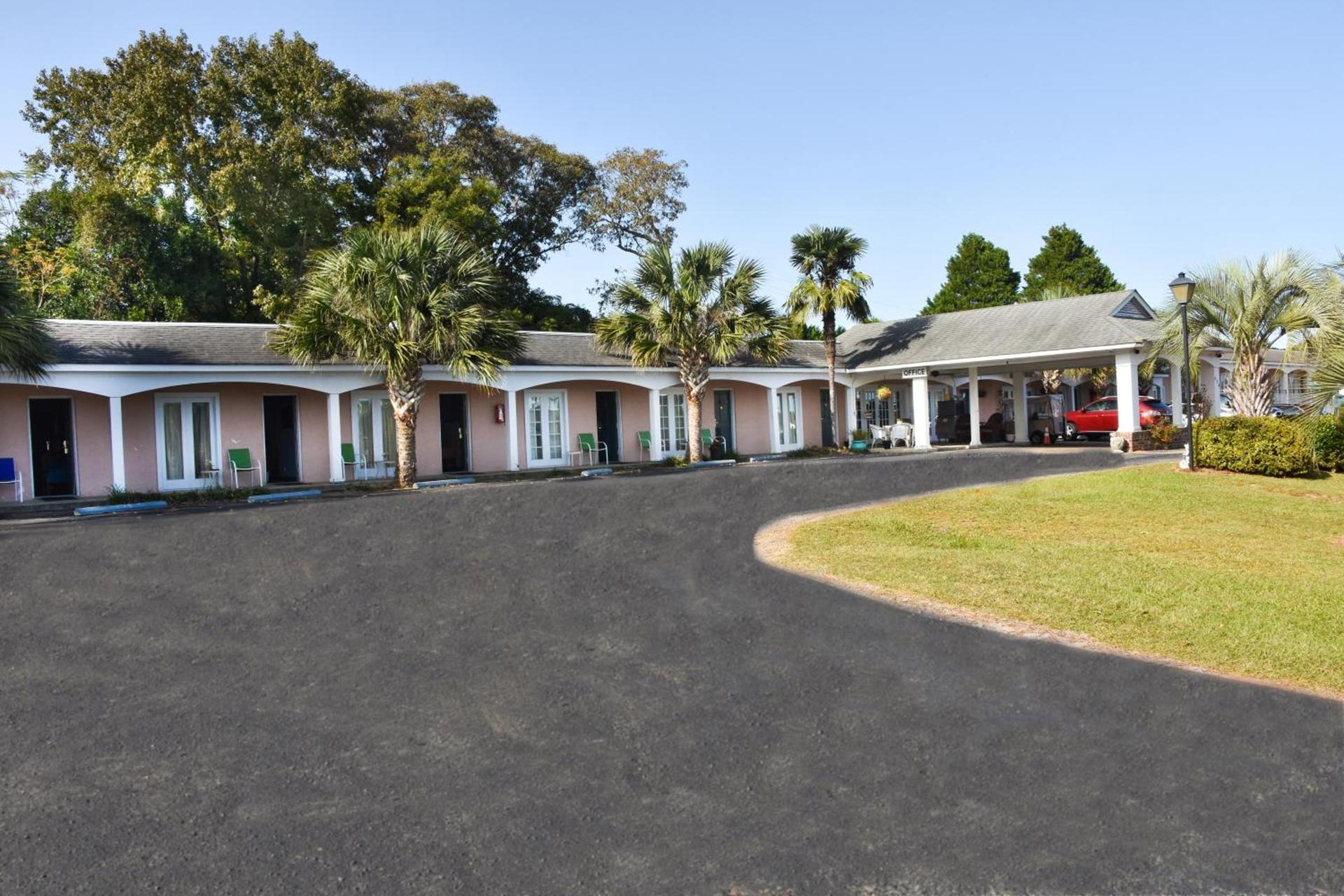 Lake Marion Inn photo 6