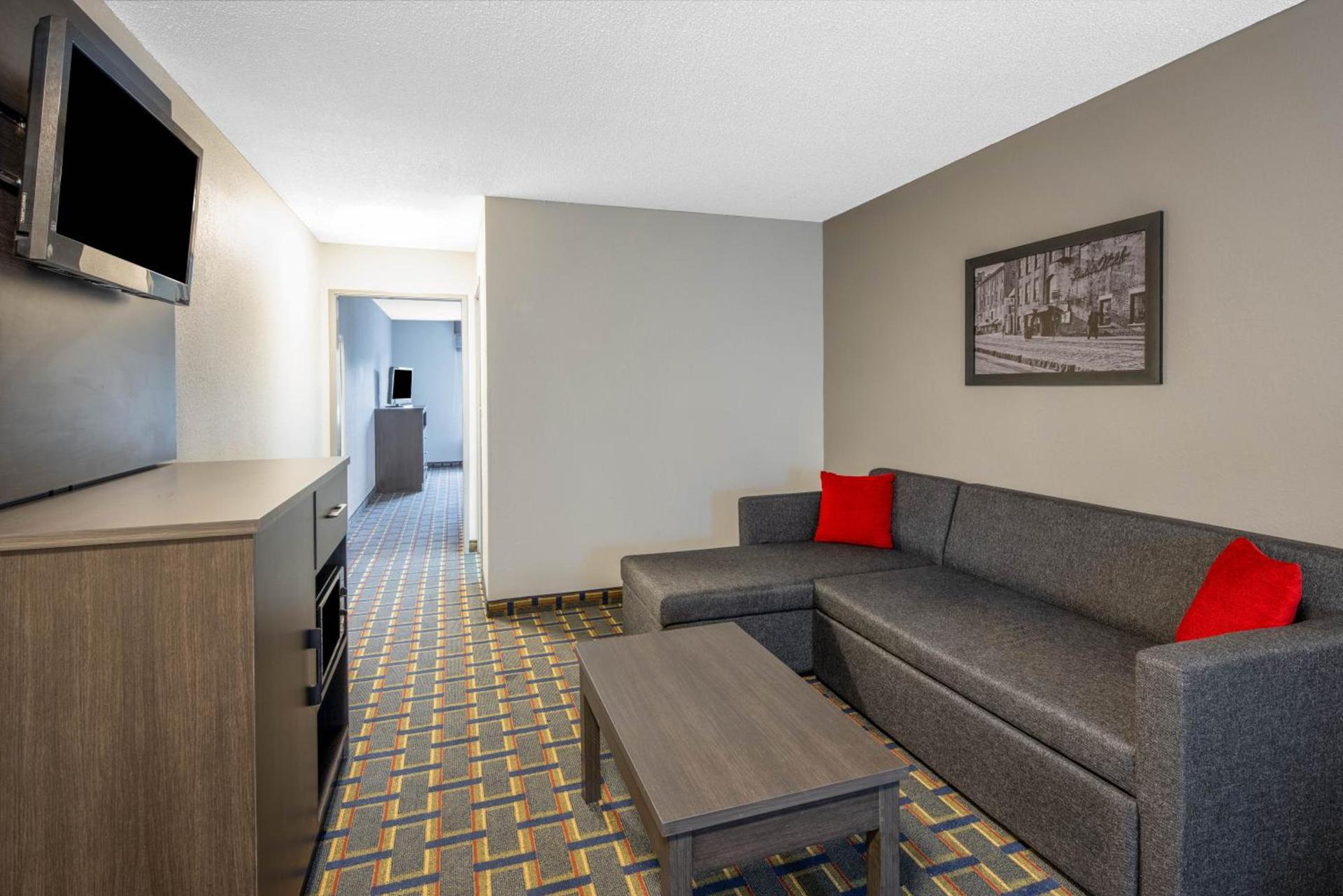 Baymont by Wyndham Pooler/Savannah photo 28