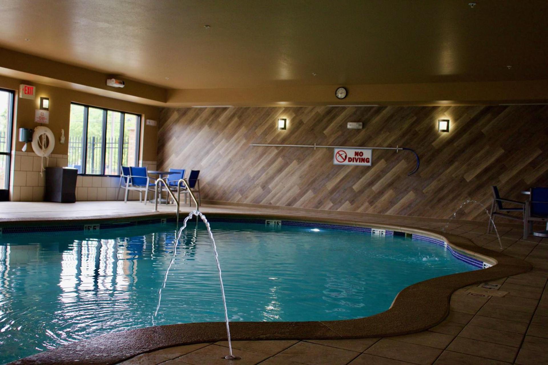 Holiday Inn Express Hotel & Suites Crawfordsville by IHG photo 27