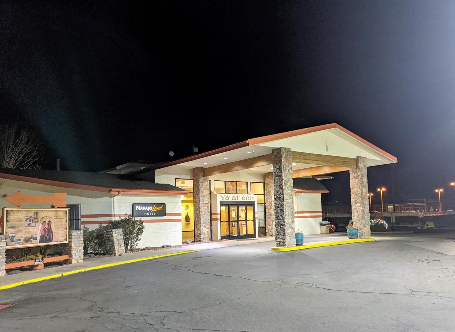 NavajoLand Hotel photo 1