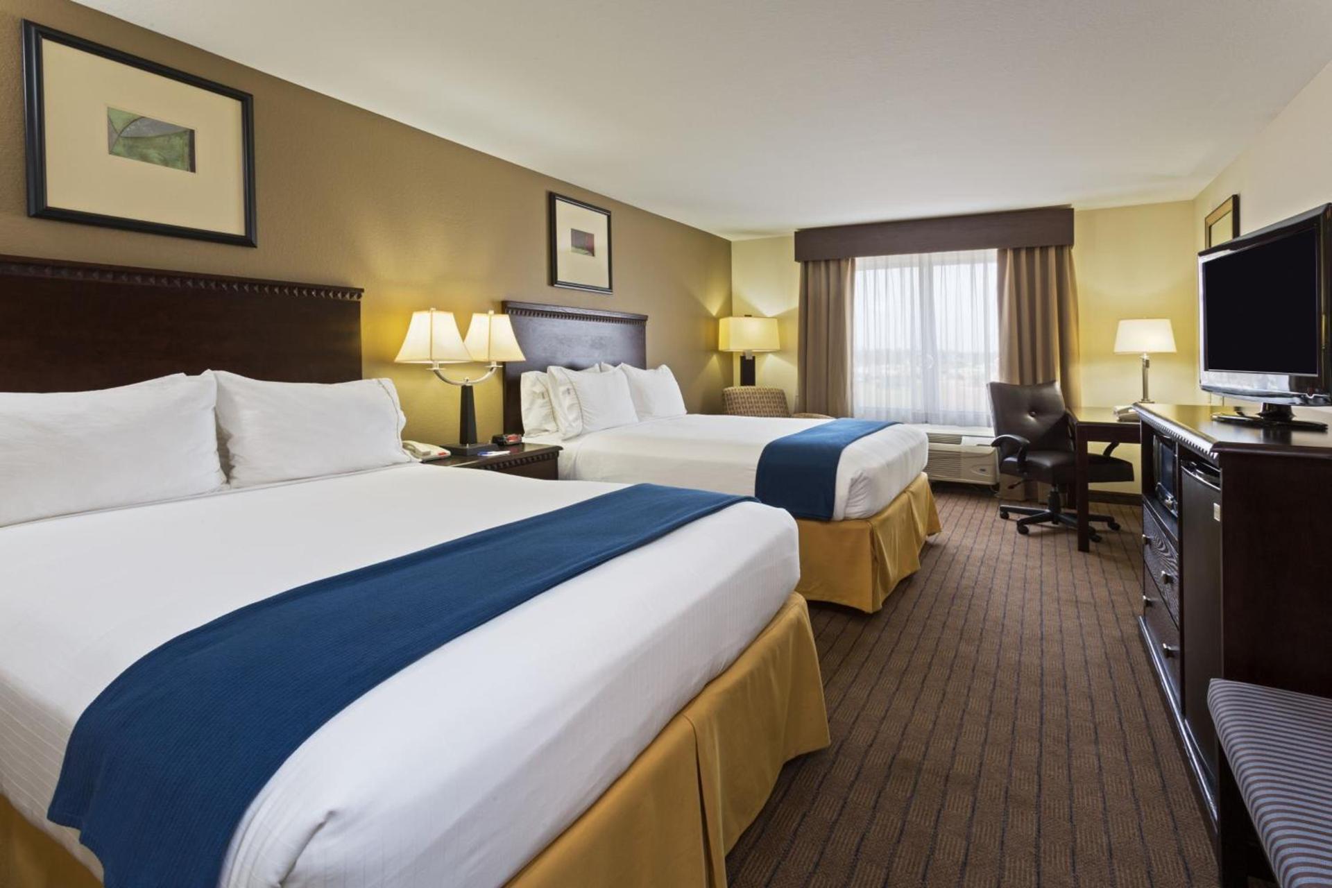 Holiday Inn Express & Suites Moultrie by IHG photo 34