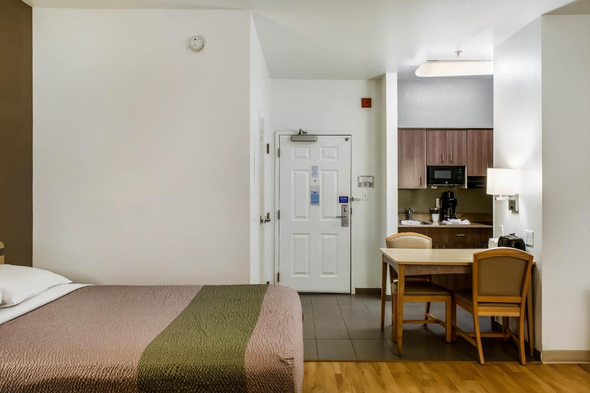 Motel 6 Fishers, In - Indianapolis photo 51