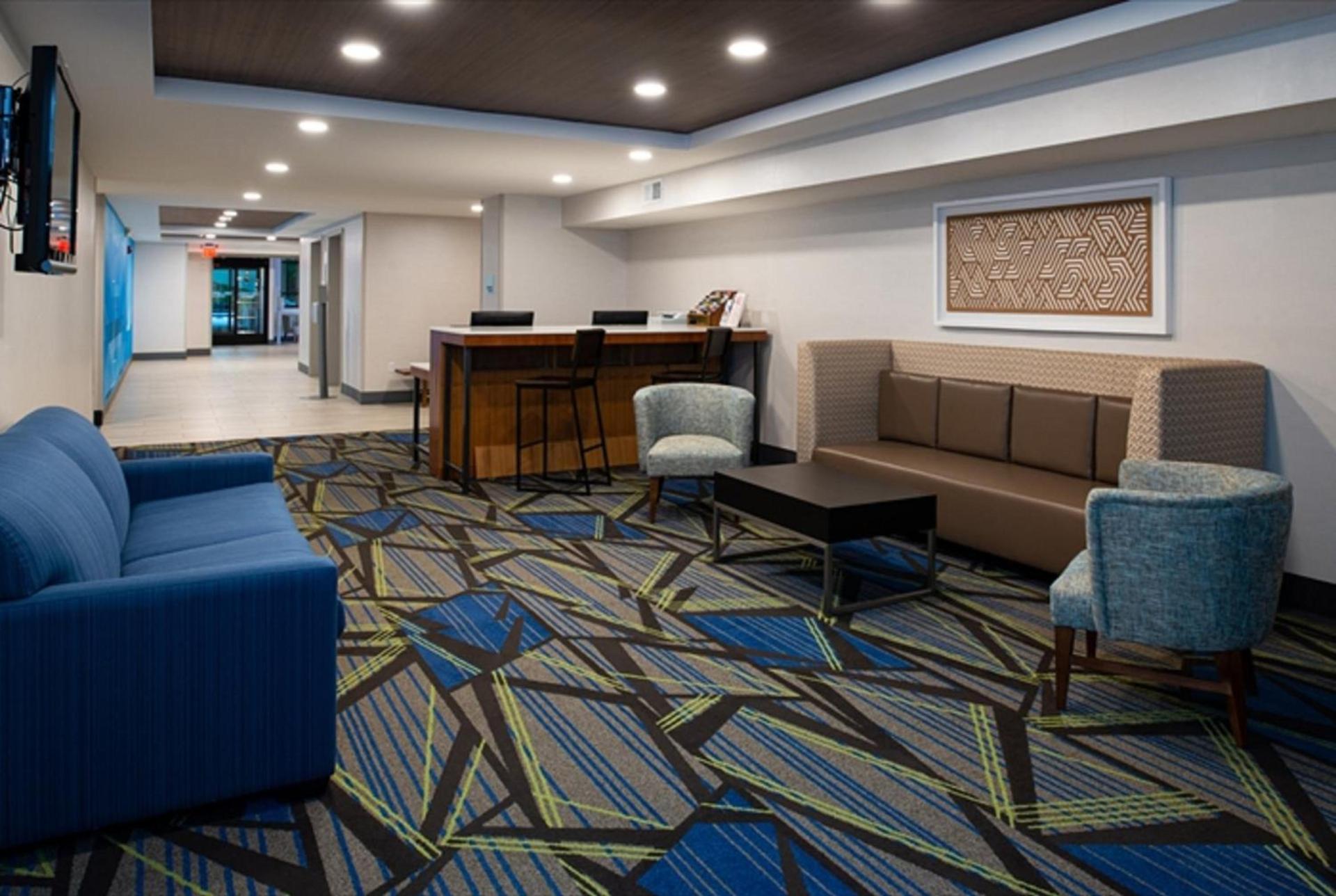 Holiday Inn Express Cincinnati West by IHG photo 34