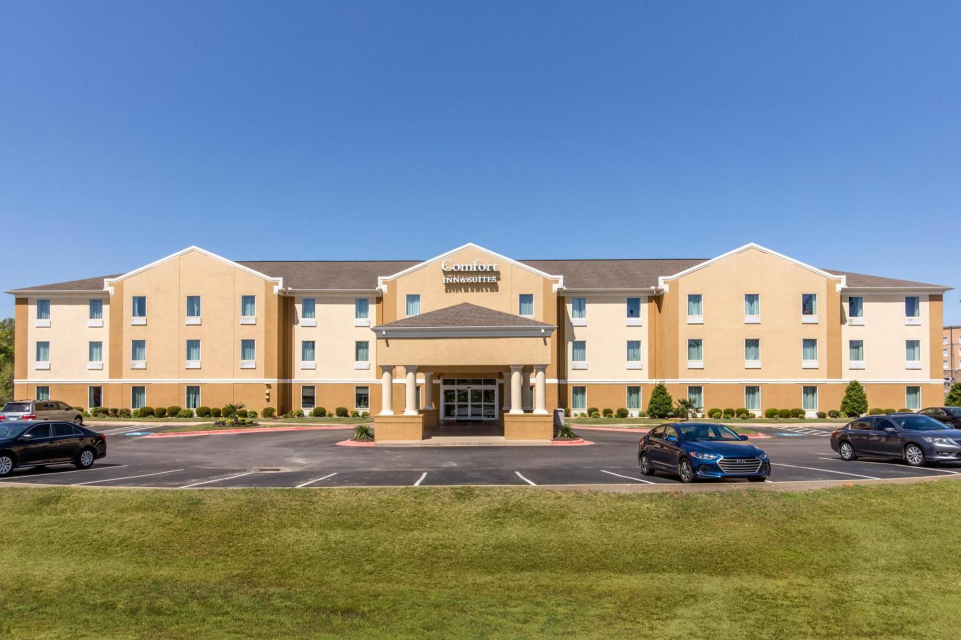 Comfort Inn & Suites Bryant - Benton photo 19
