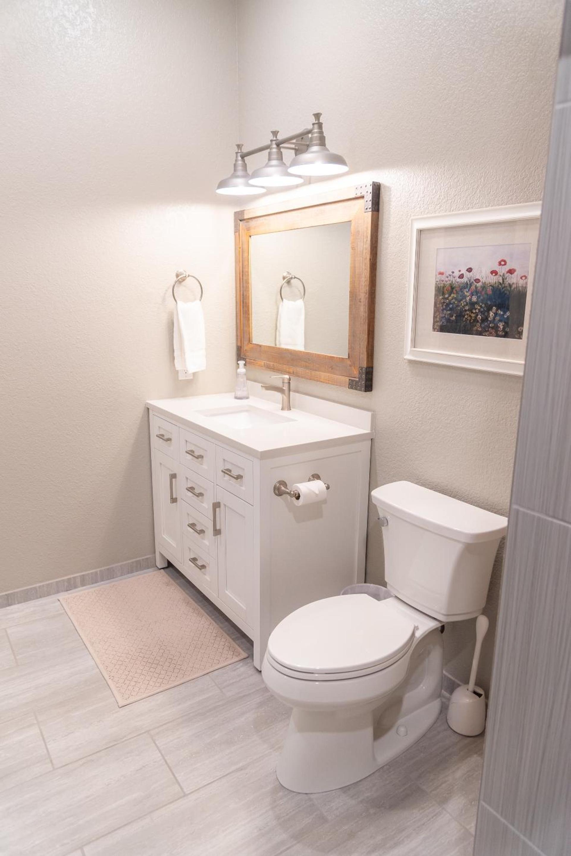 Colony Suites photo 33