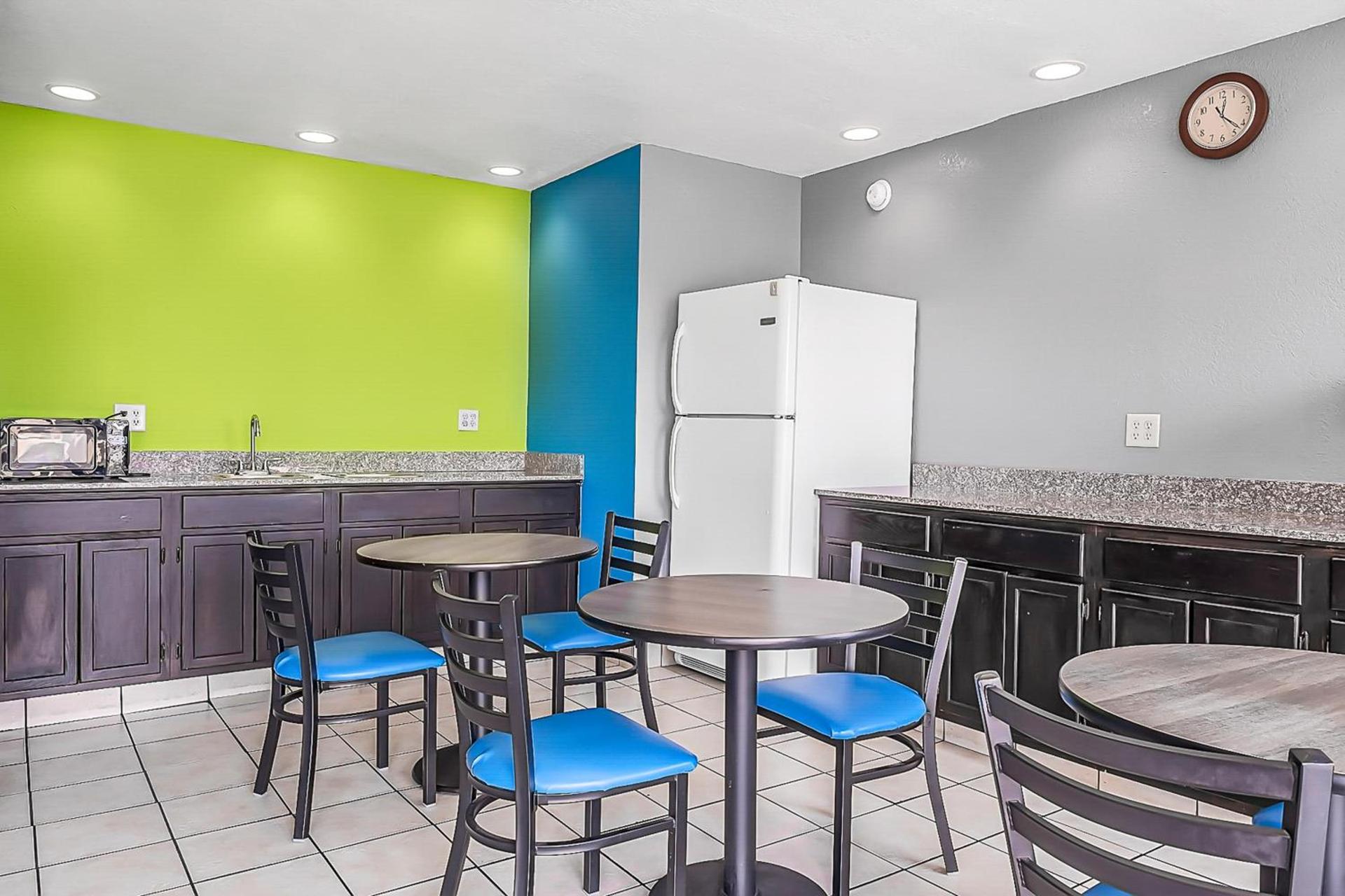 SureStay Hotel by Best Western Oklahoma City West photo 25