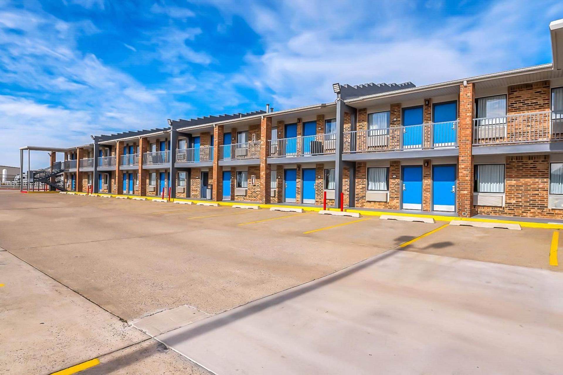 SureStay Hotel by Best Western Oklahoma City West photo 35