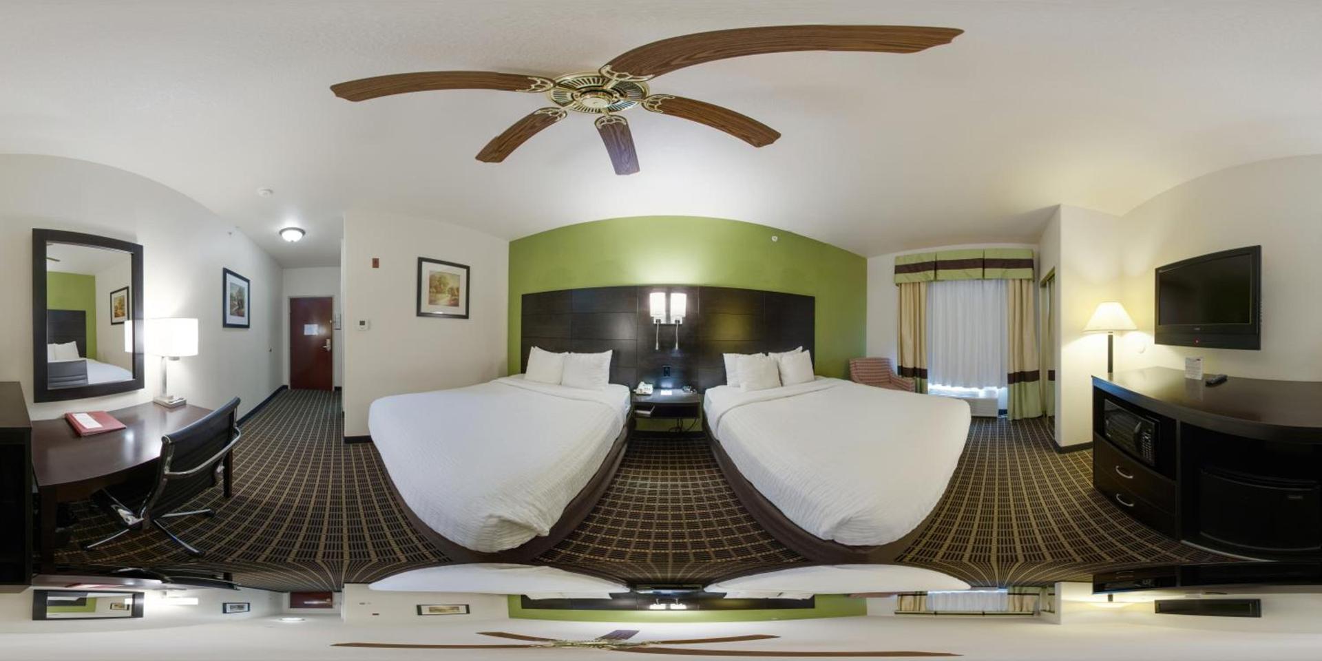 Clarion Inn & Suites Weatherford South photo 41