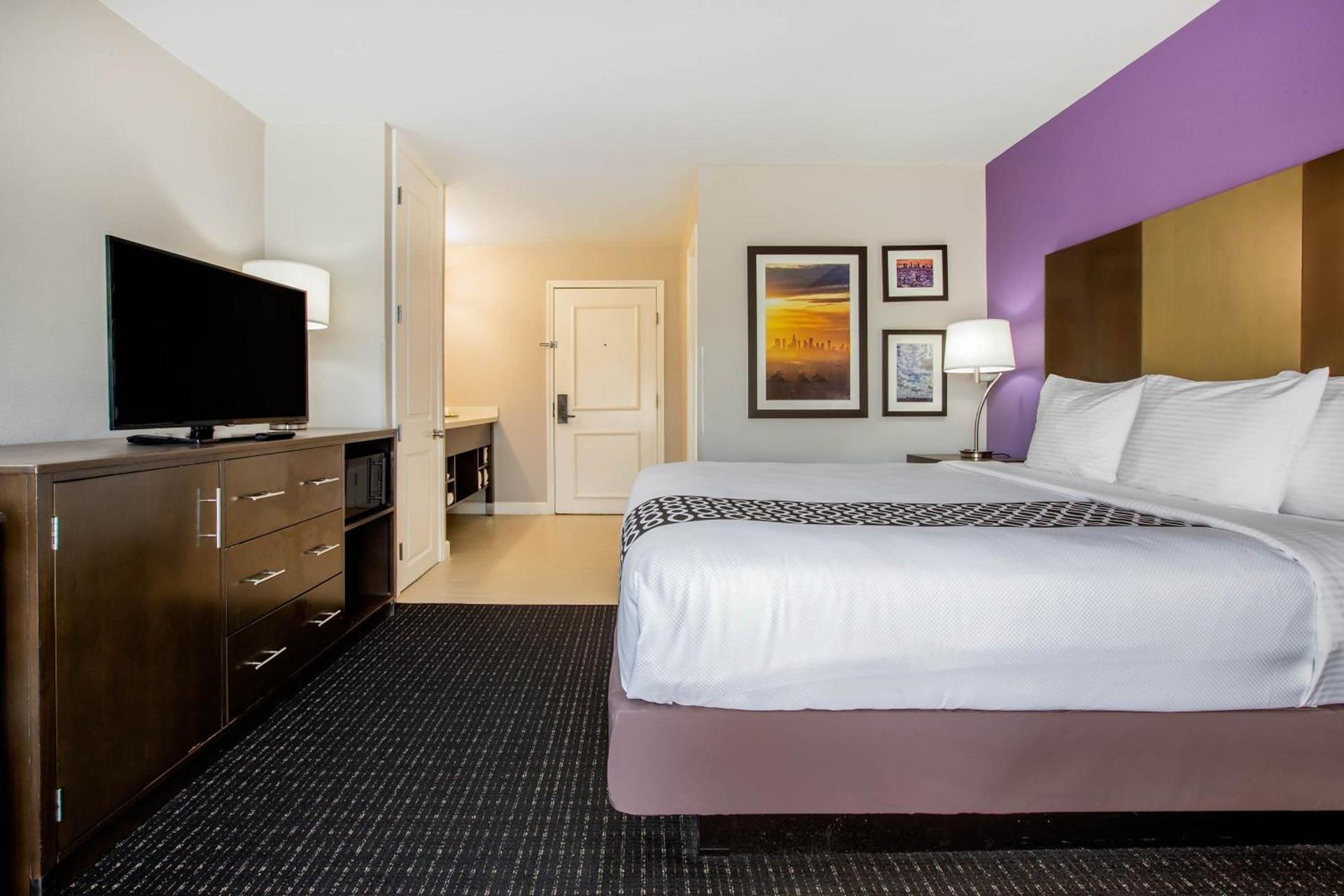 La Quinta by Wyndham Pomona photo 31