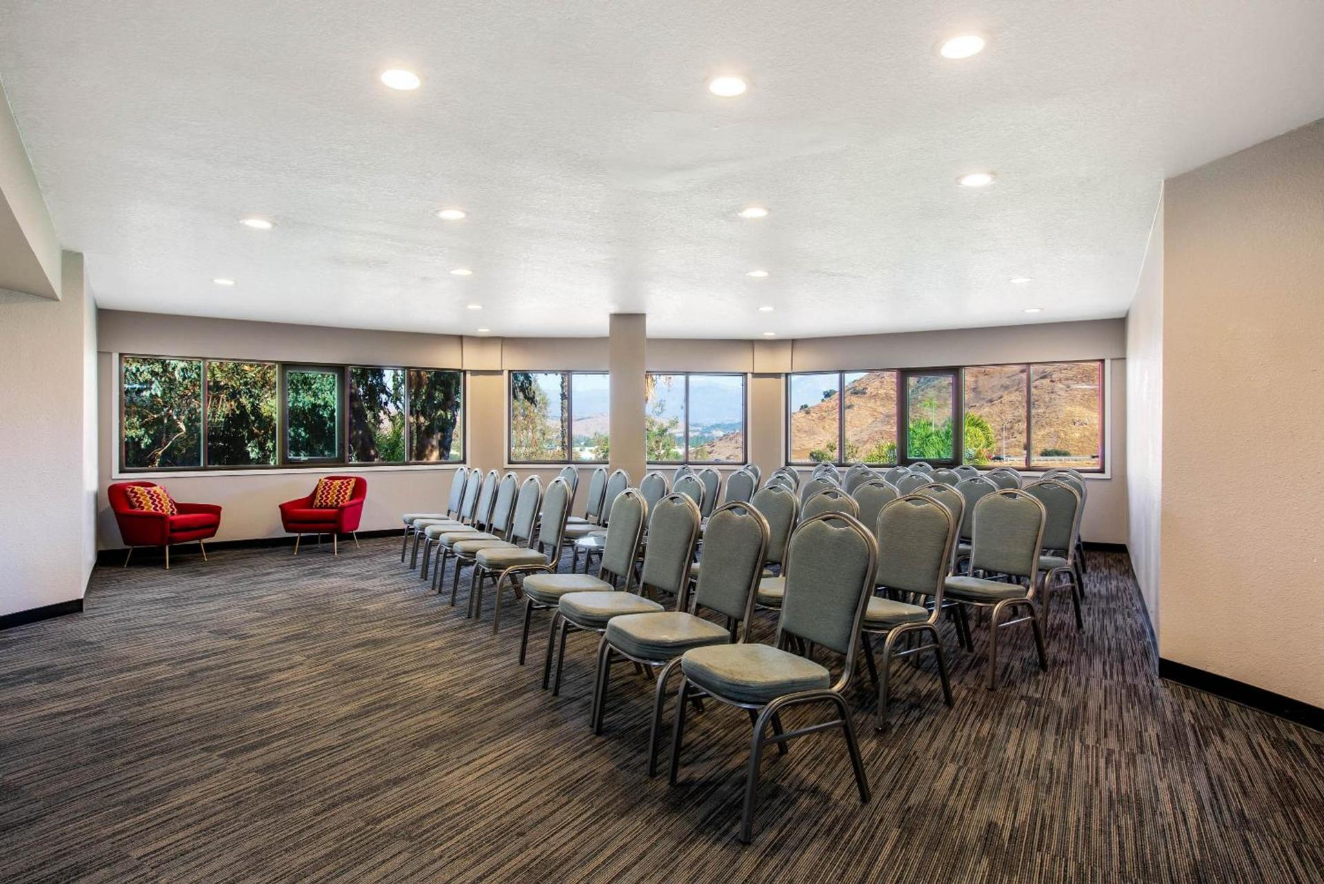 La Quinta by Wyndham Pomona photo 44