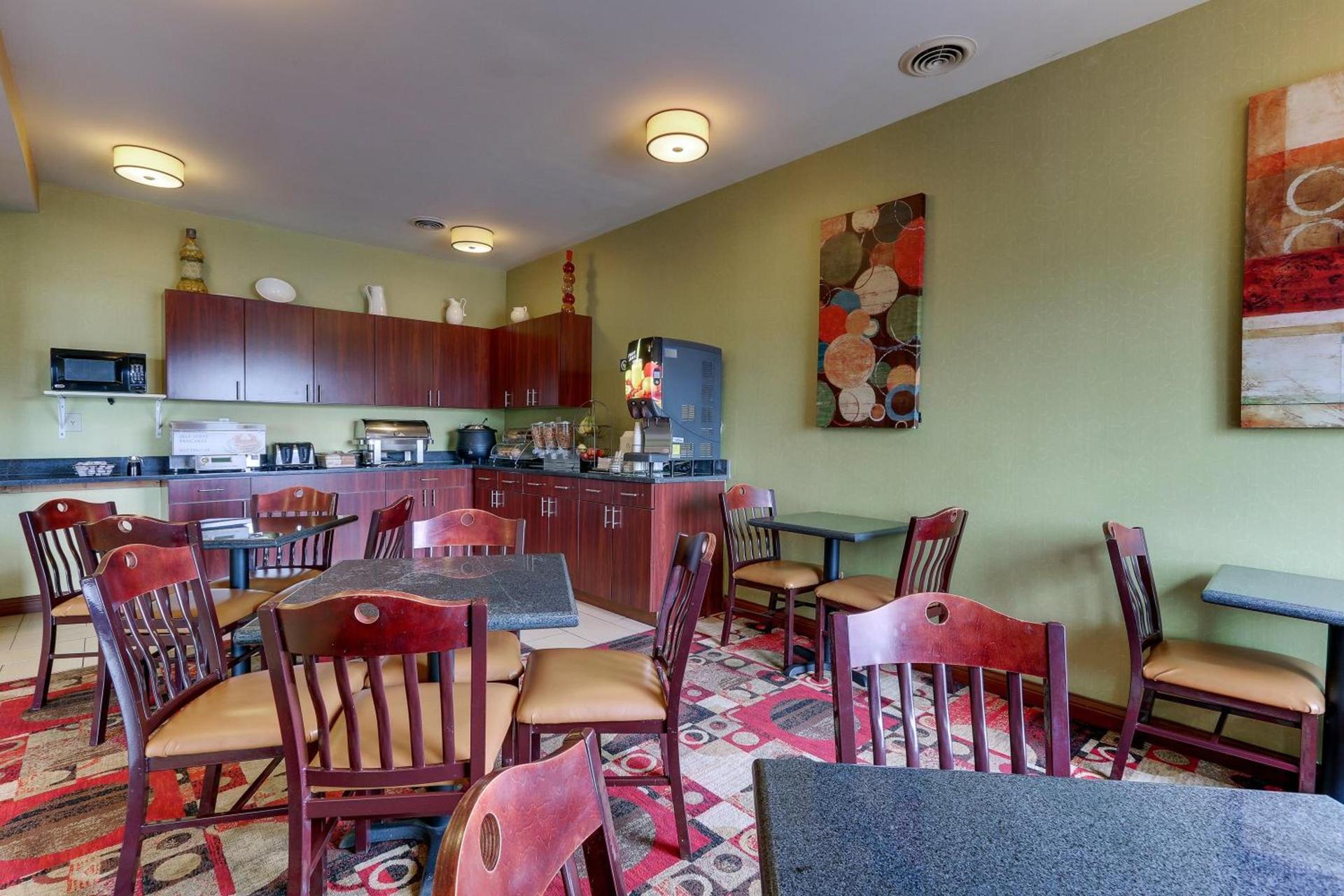 Red Roof Inn Springfield, OH photo 16