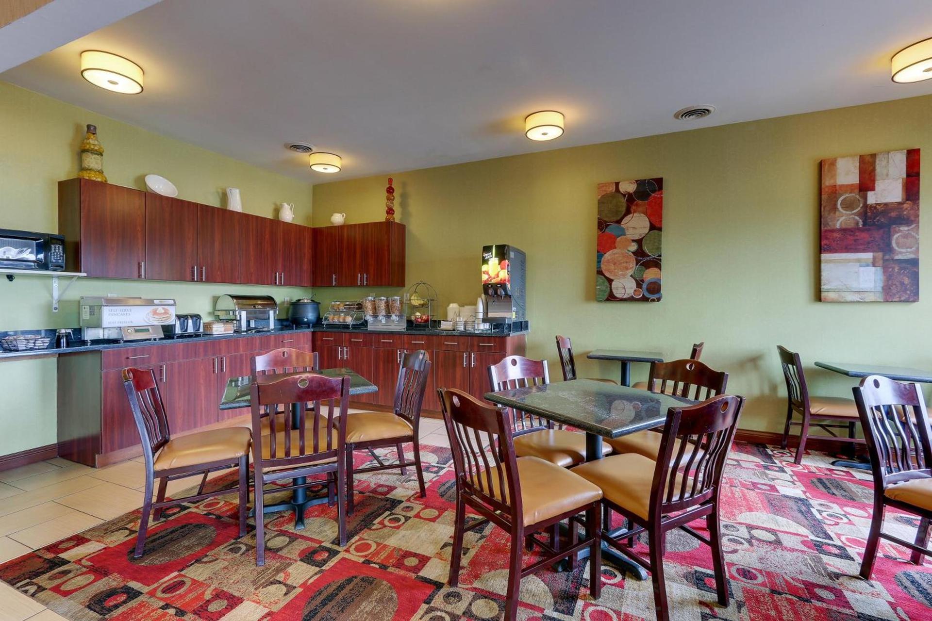 Red Roof Inn Springfield, OH photo 17