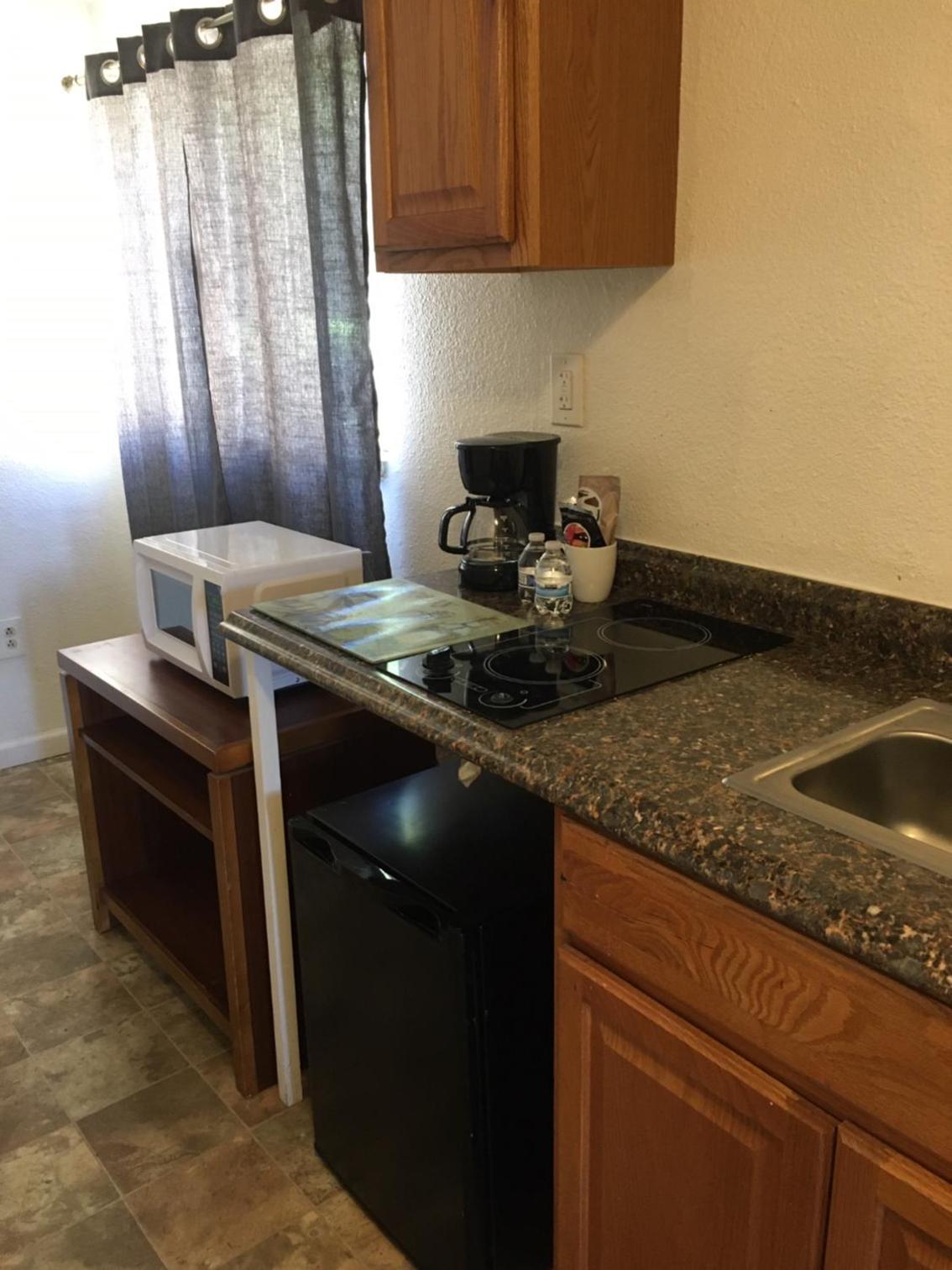 ANS INN & SUITES photo 25