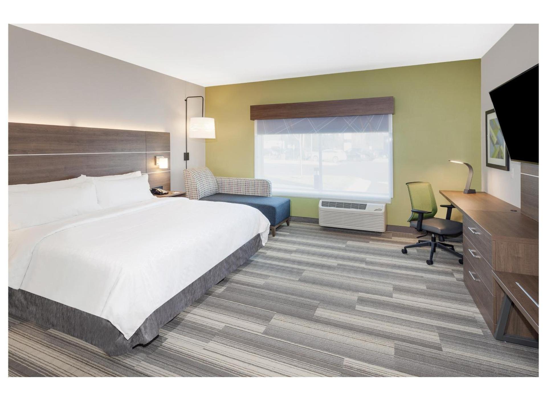 Holiday Inn Express & Suites - Hudson I-94 by IHG photo 7