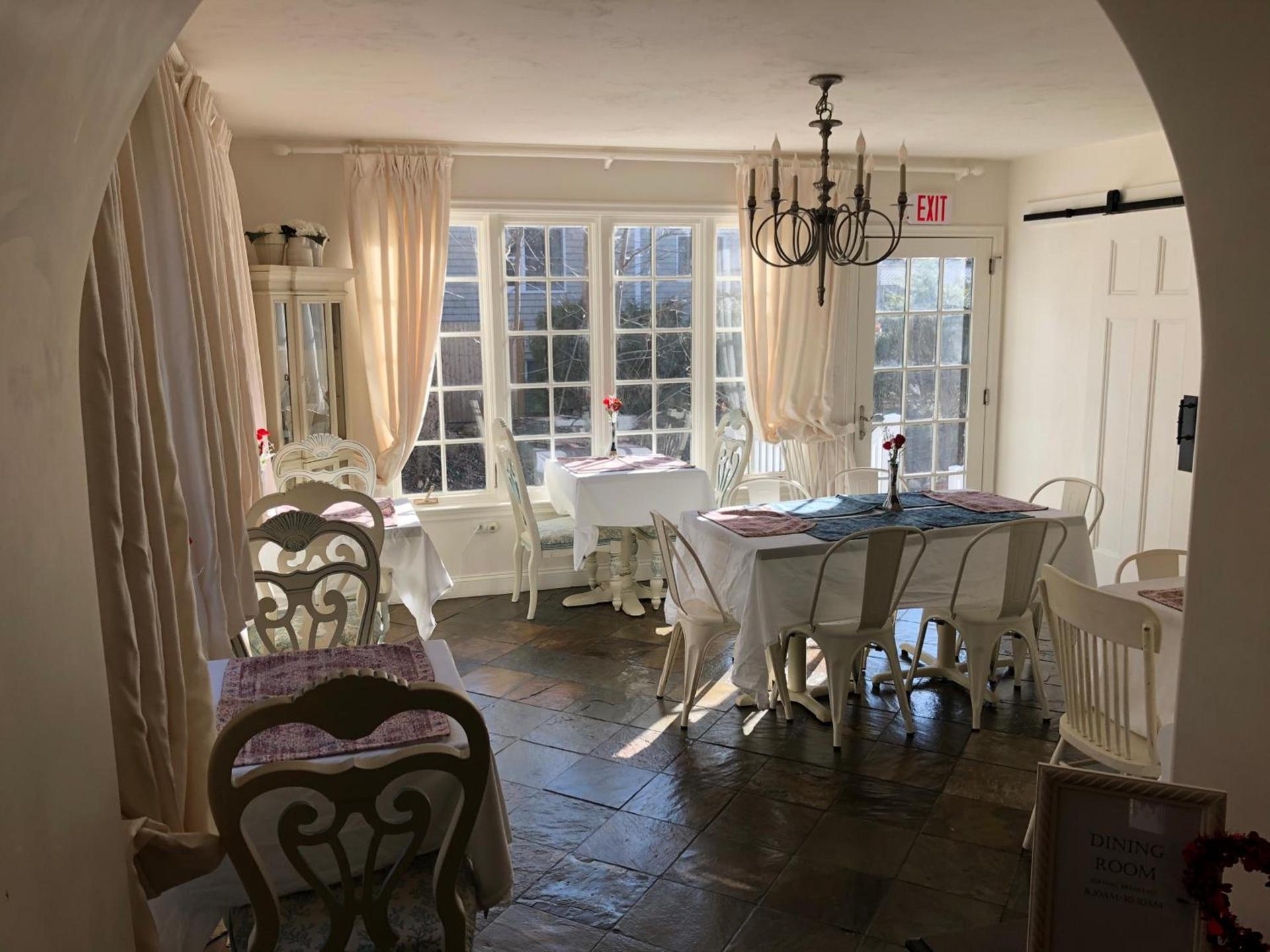 Frederick William House photo 84