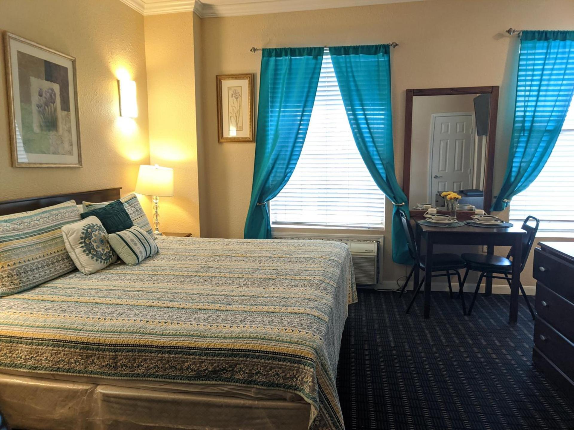 Athens Hotel & Suites photo 17