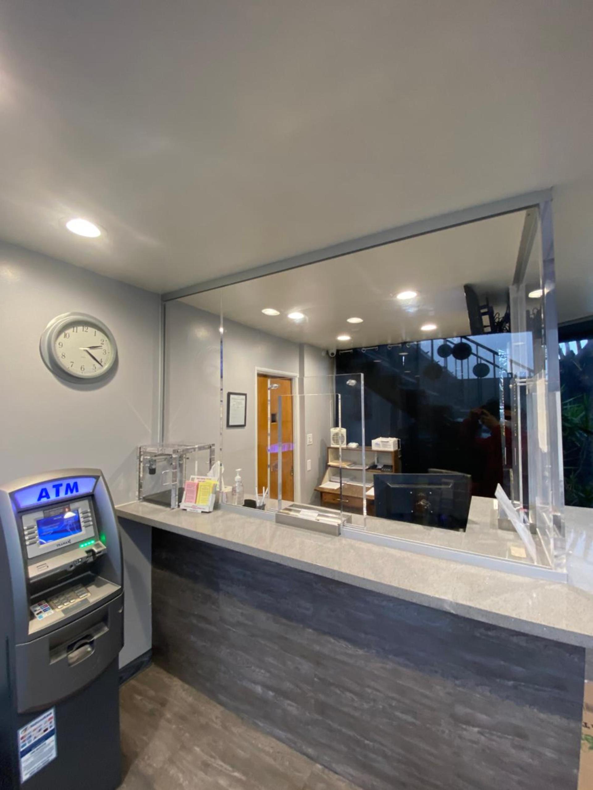 Sandman Motel photo 2
