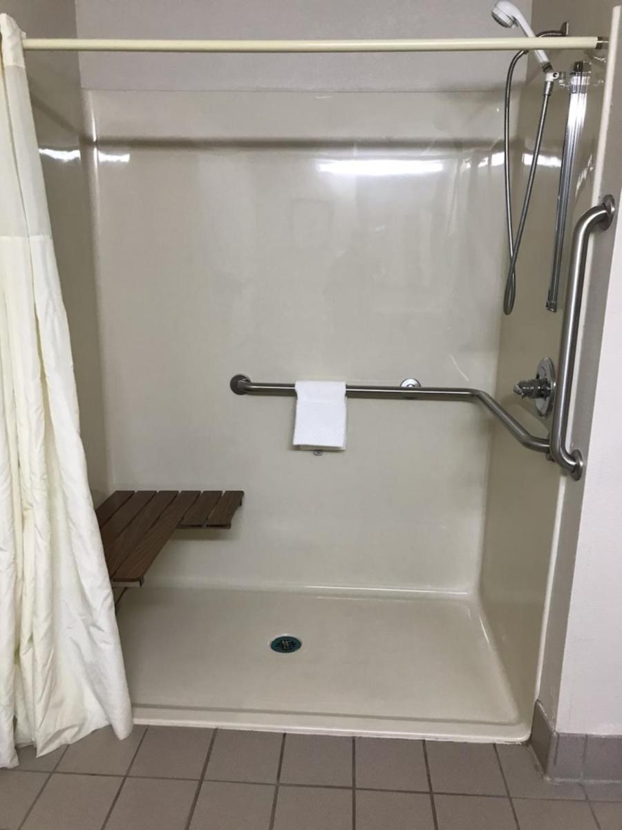 Quality Inn Clinton-Knoxville North photo 4