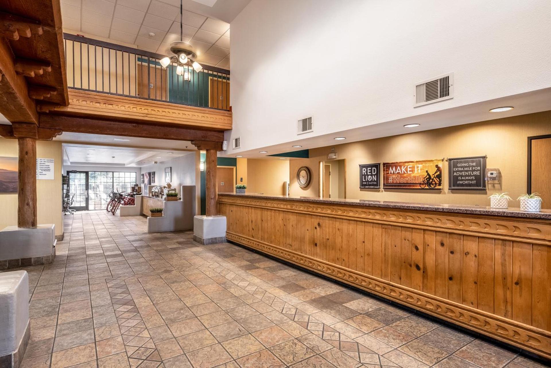 Red Lion Inn & Suites Goodyear Newly Renovated photo 16