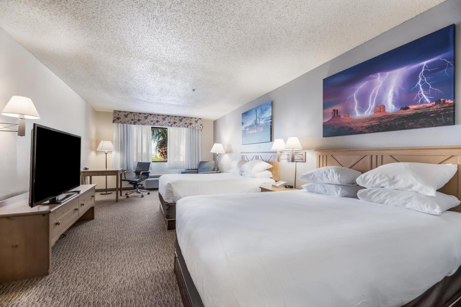 Red Lion Inn & Suites Goodyear Newly Renovated photo 20