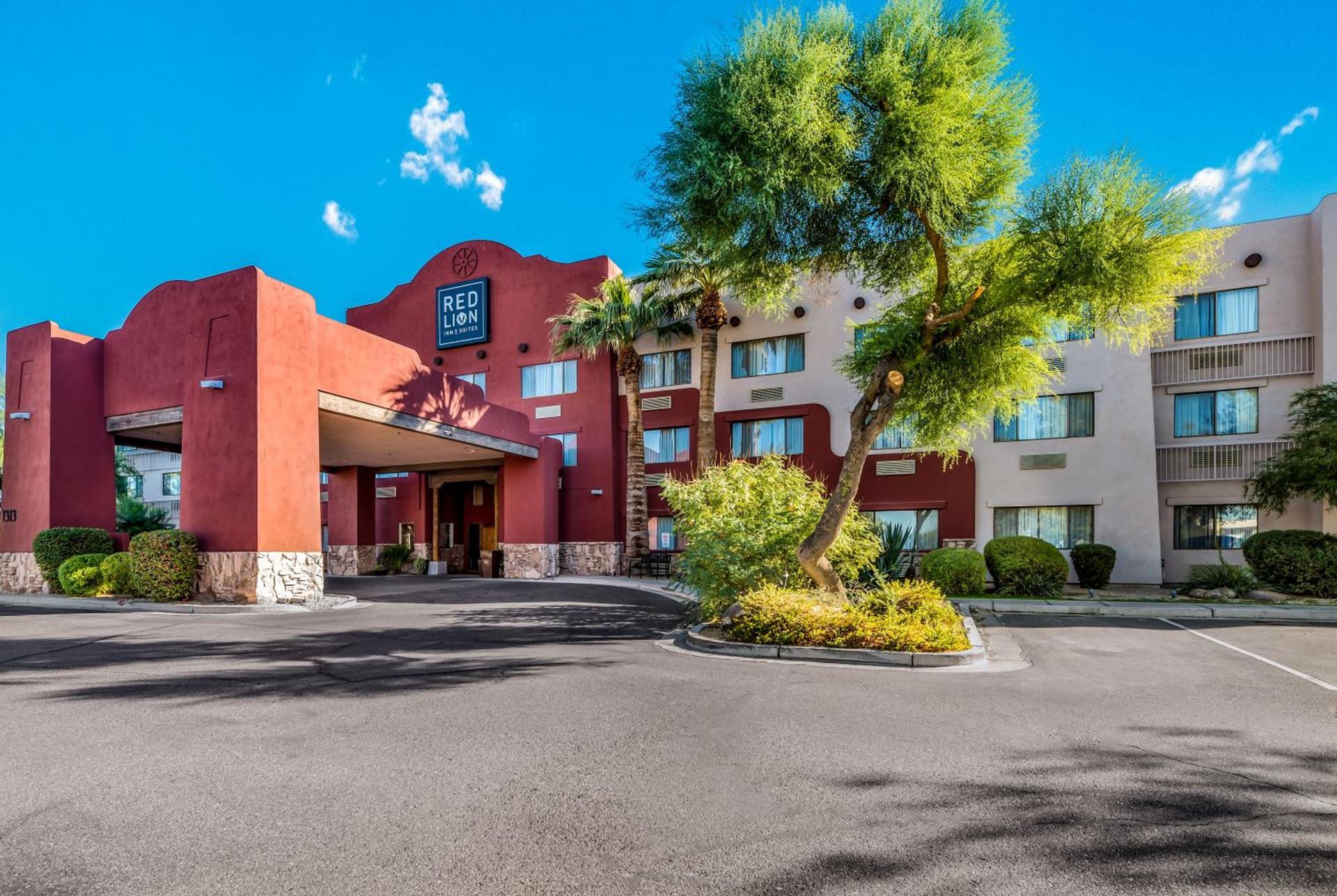Red Lion Inn & Suites Goodyear Newly Renovated — hotel in Goodyear