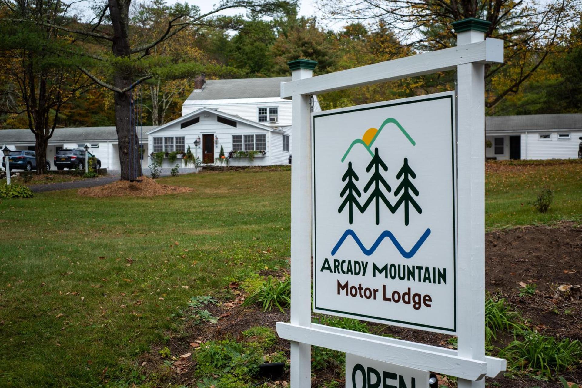 Arcady Mountain Motor Lodge photo 78