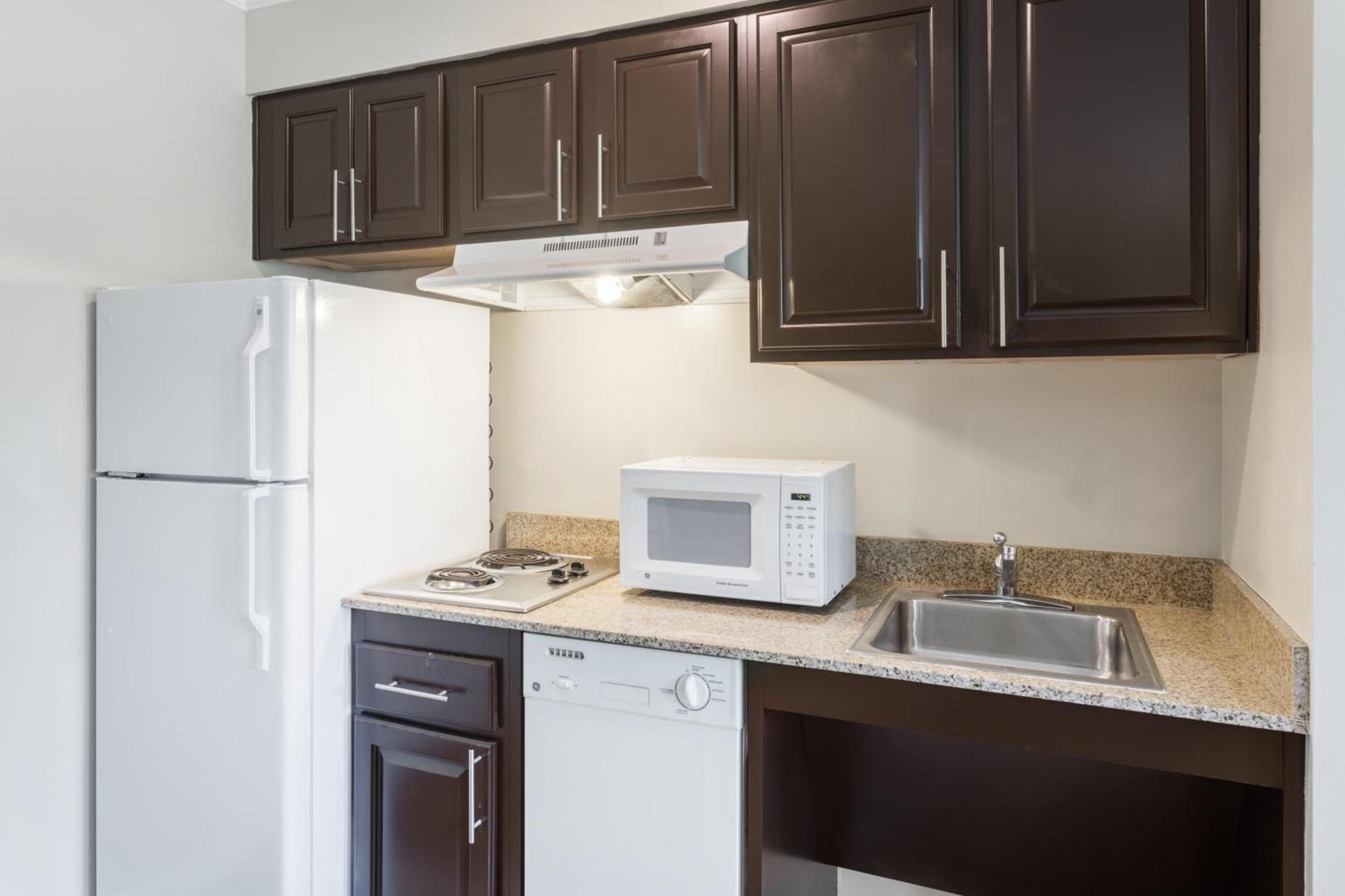 Staybridge Suites Savannah Historic District by IHG photo 10