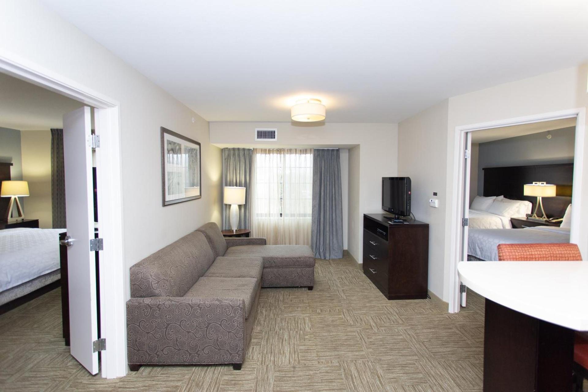 Staybridge Suites Bowling Green by IHG photo 18