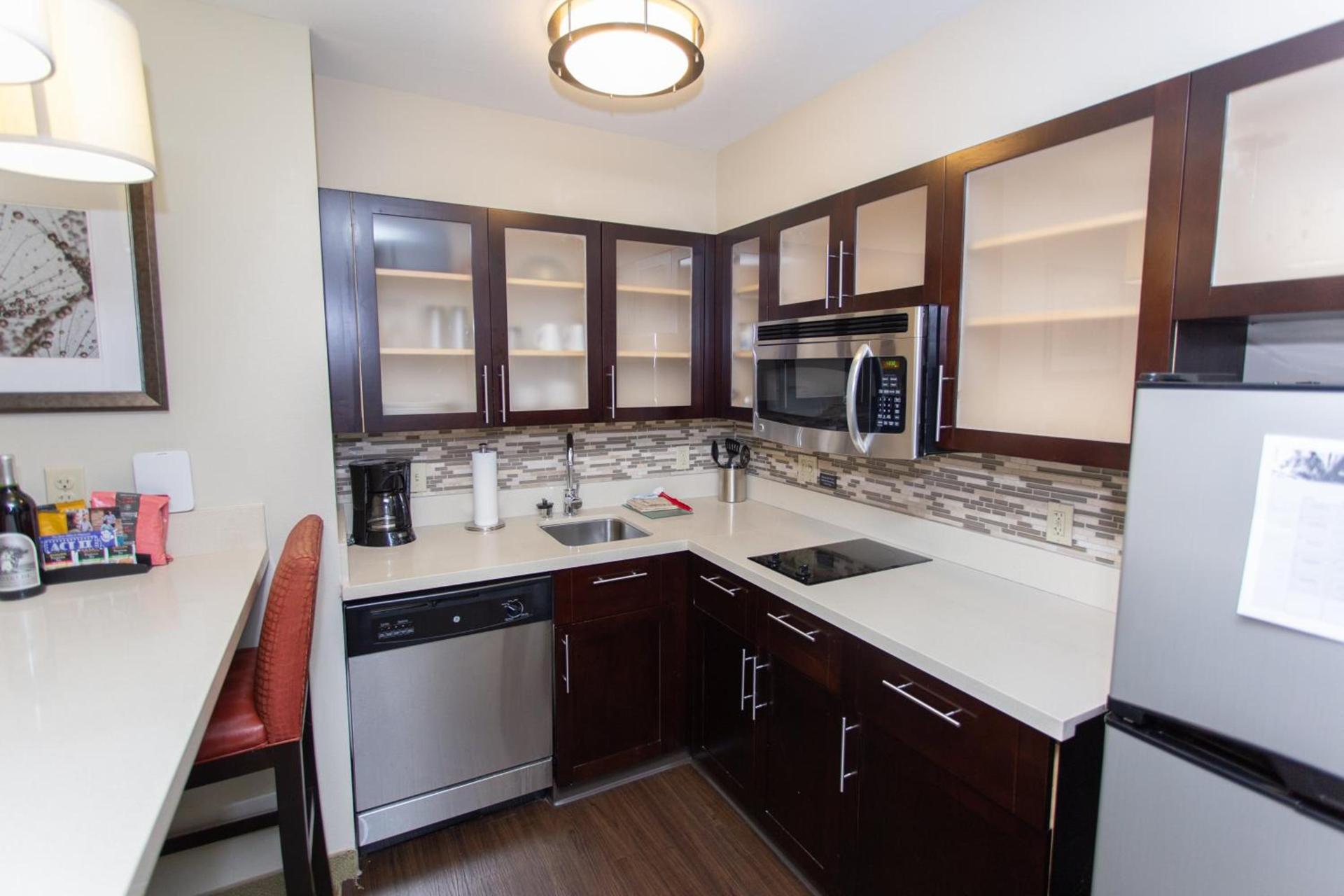 Staybridge Suites Bowling Green by IHG photo 39