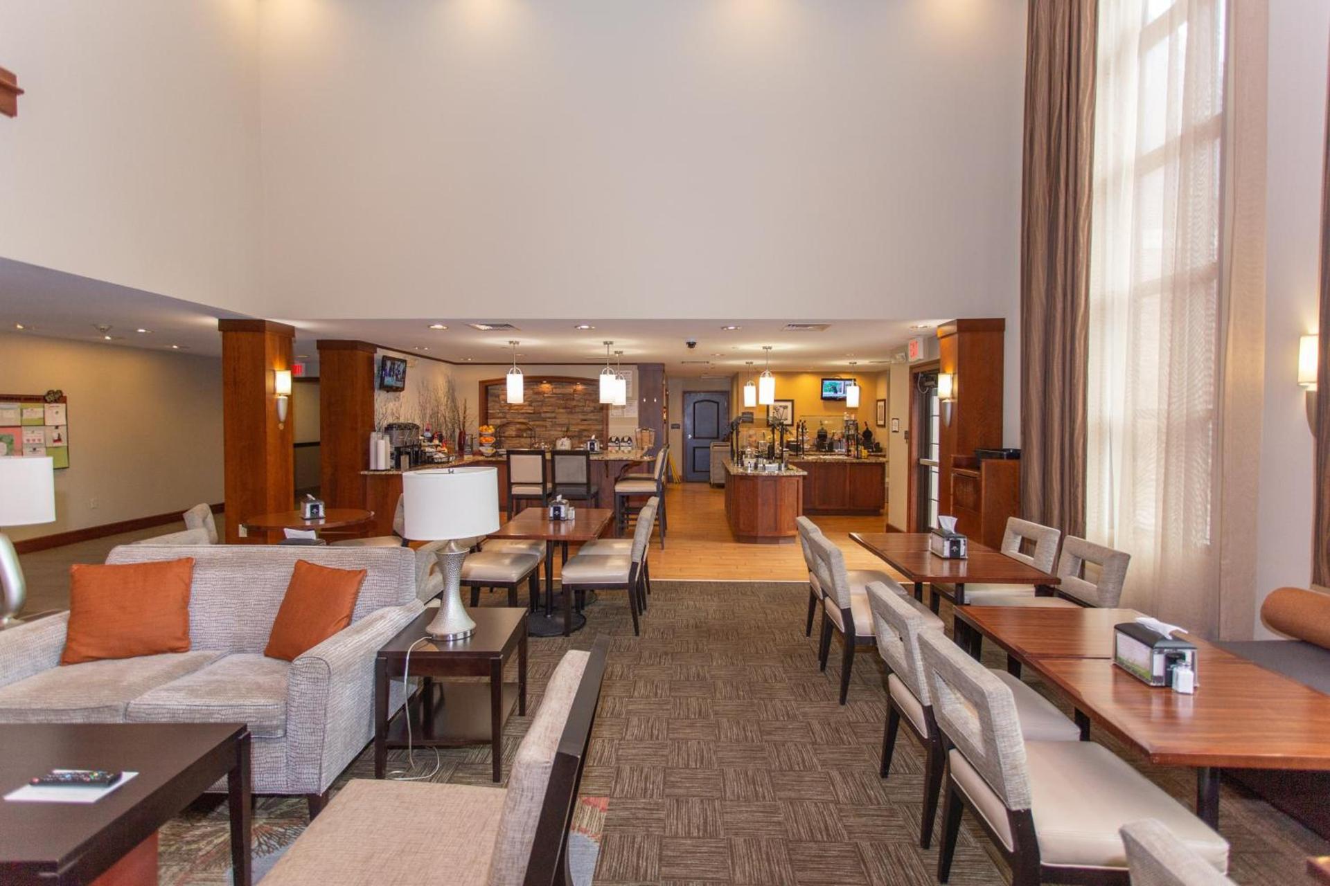 Staybridge Suites Bowling Green by IHG photo 15