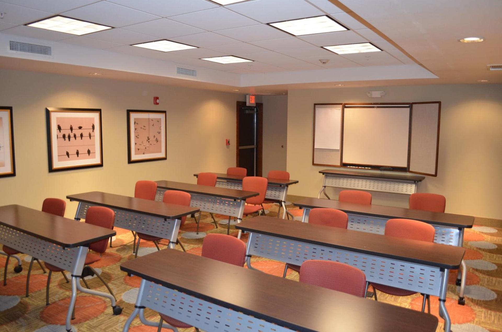 Staybridge Suites Bowling Green by IHG photo 14