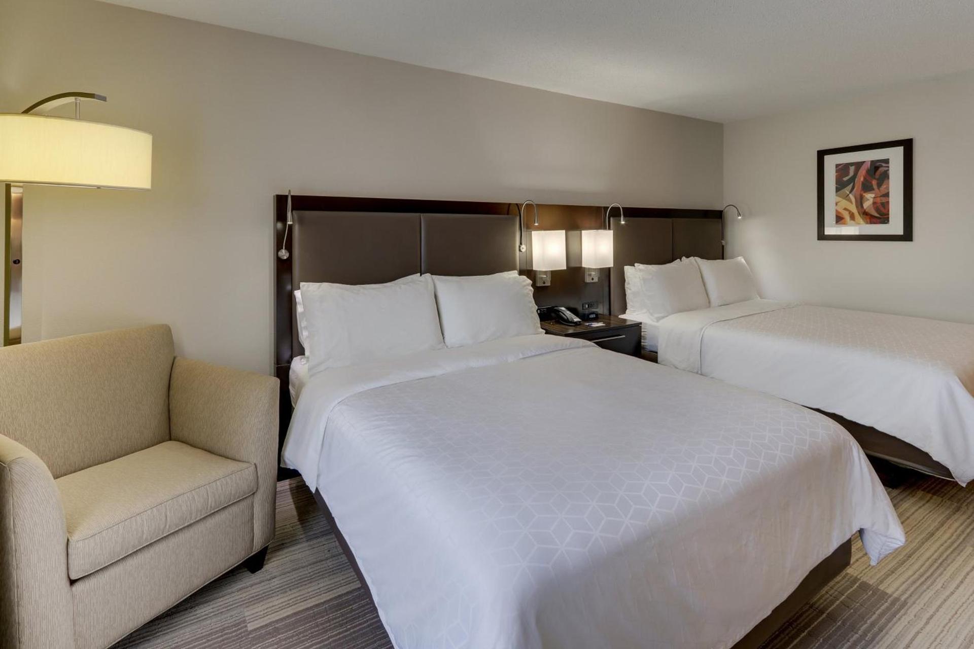 Holiday Inn Express Hotel & Suites Dayton-Centerville by IHG photo 30