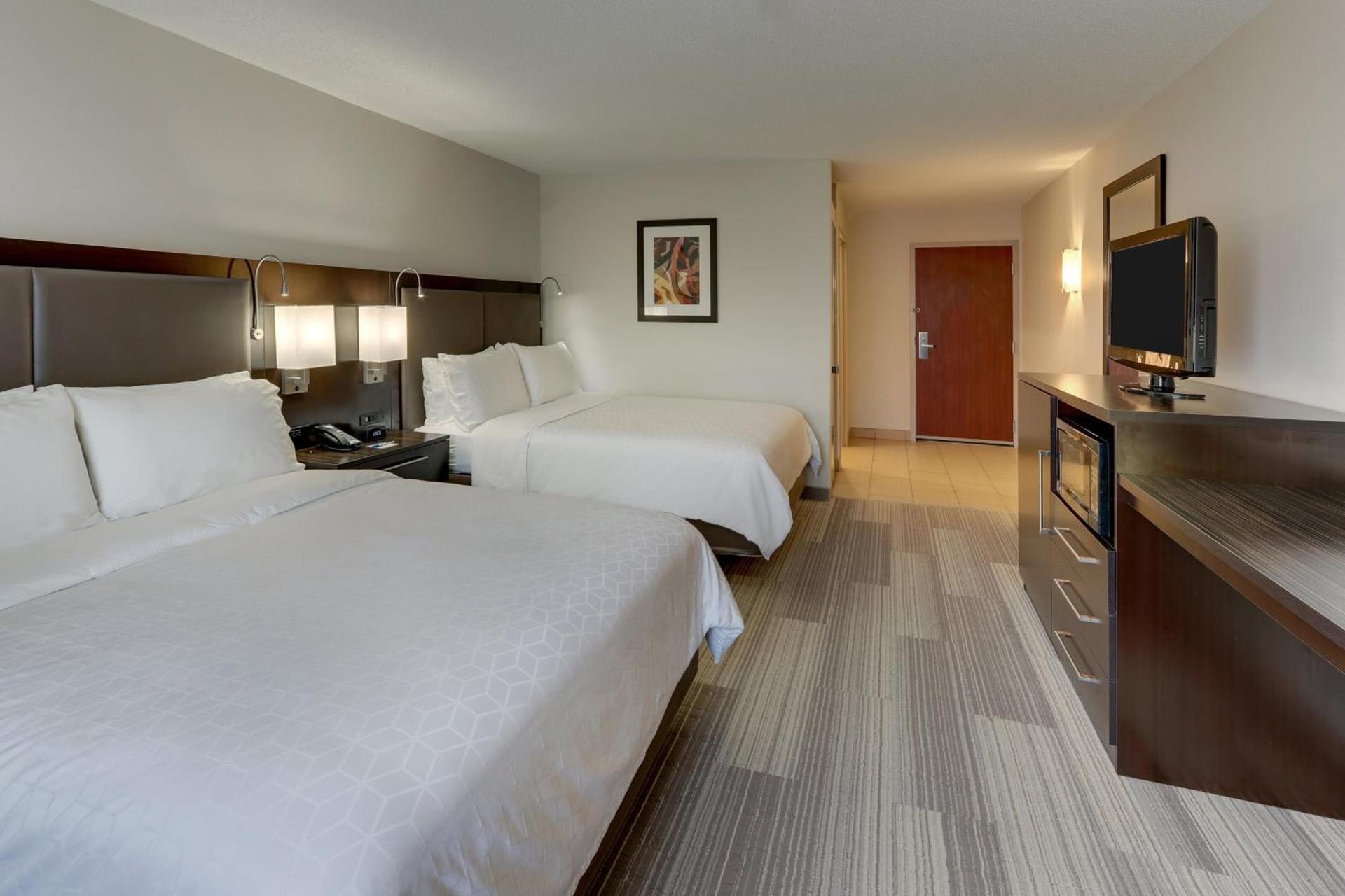 Holiday Inn Express Hotel & Suites Dayton-Centerville by IHG photo 27