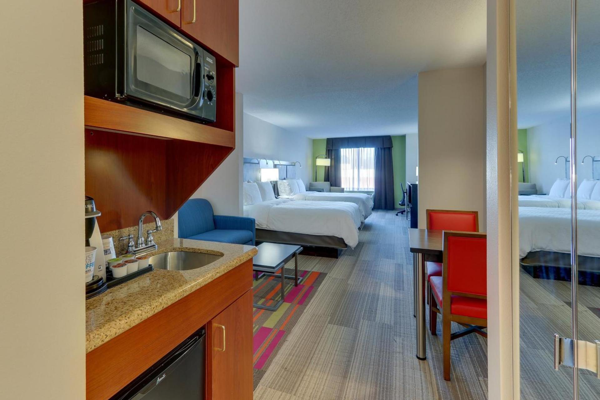 Holiday Inn Express Hotel & Suites Dayton-Centerville by IHG photo 22