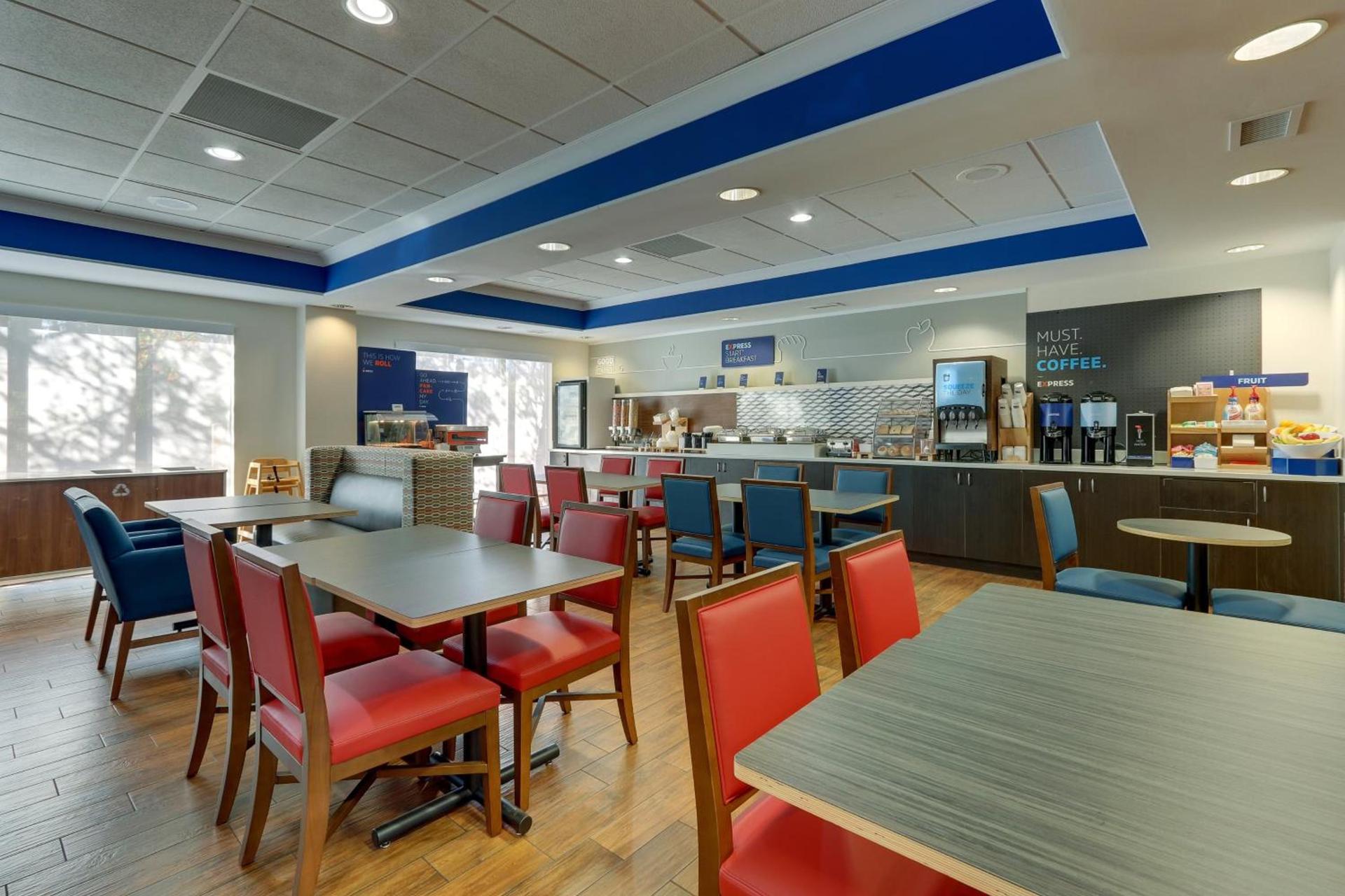 Holiday Inn Express Hotel & Suites Dayton-Centerville by IHG photo 34