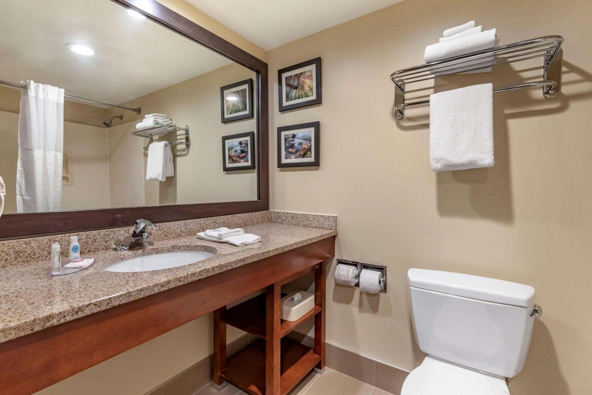 Holiday Inn Express & Suites Morehead by IHG photo 18