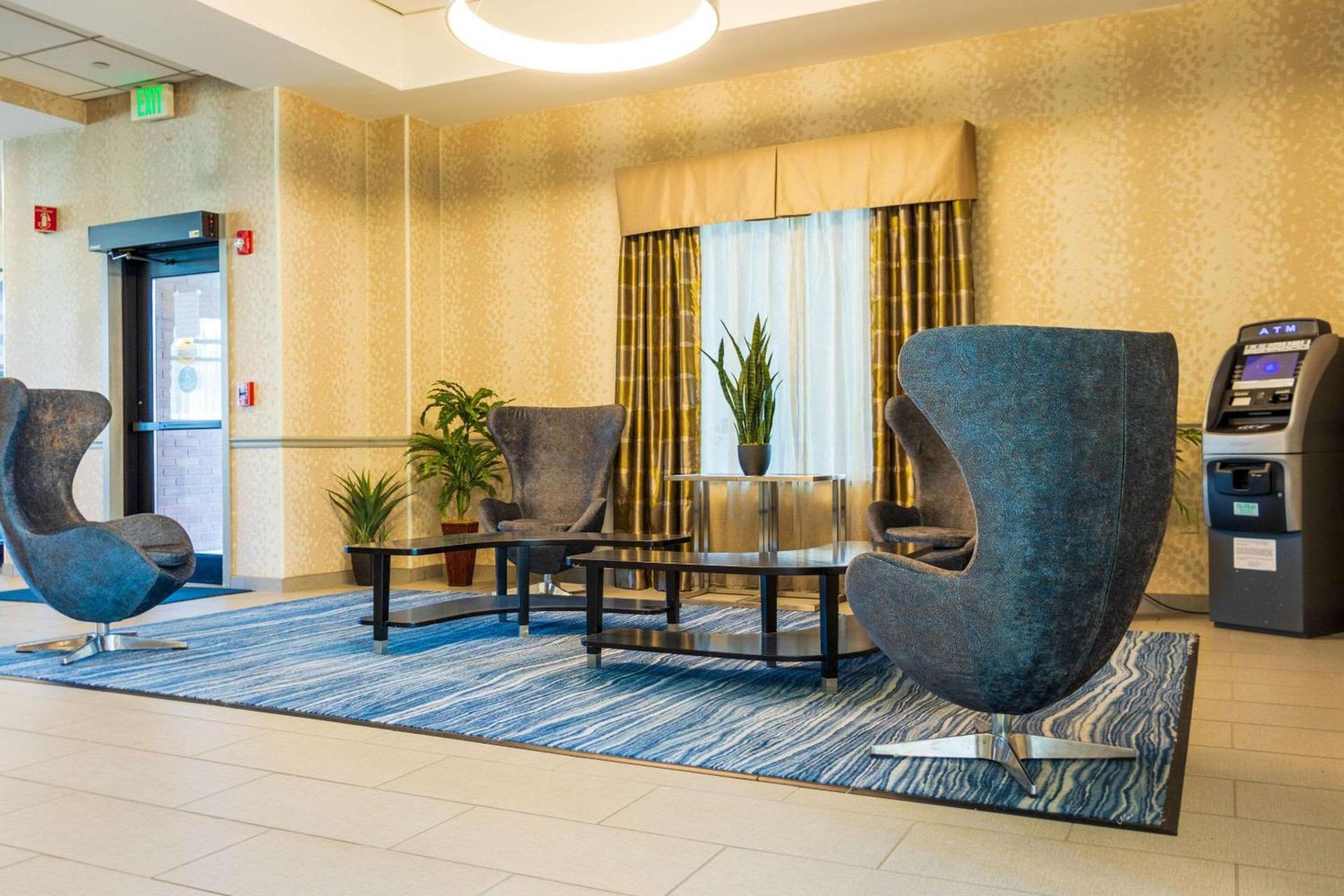Comfort Inn & Suites Plainville-Foxboro photo 16