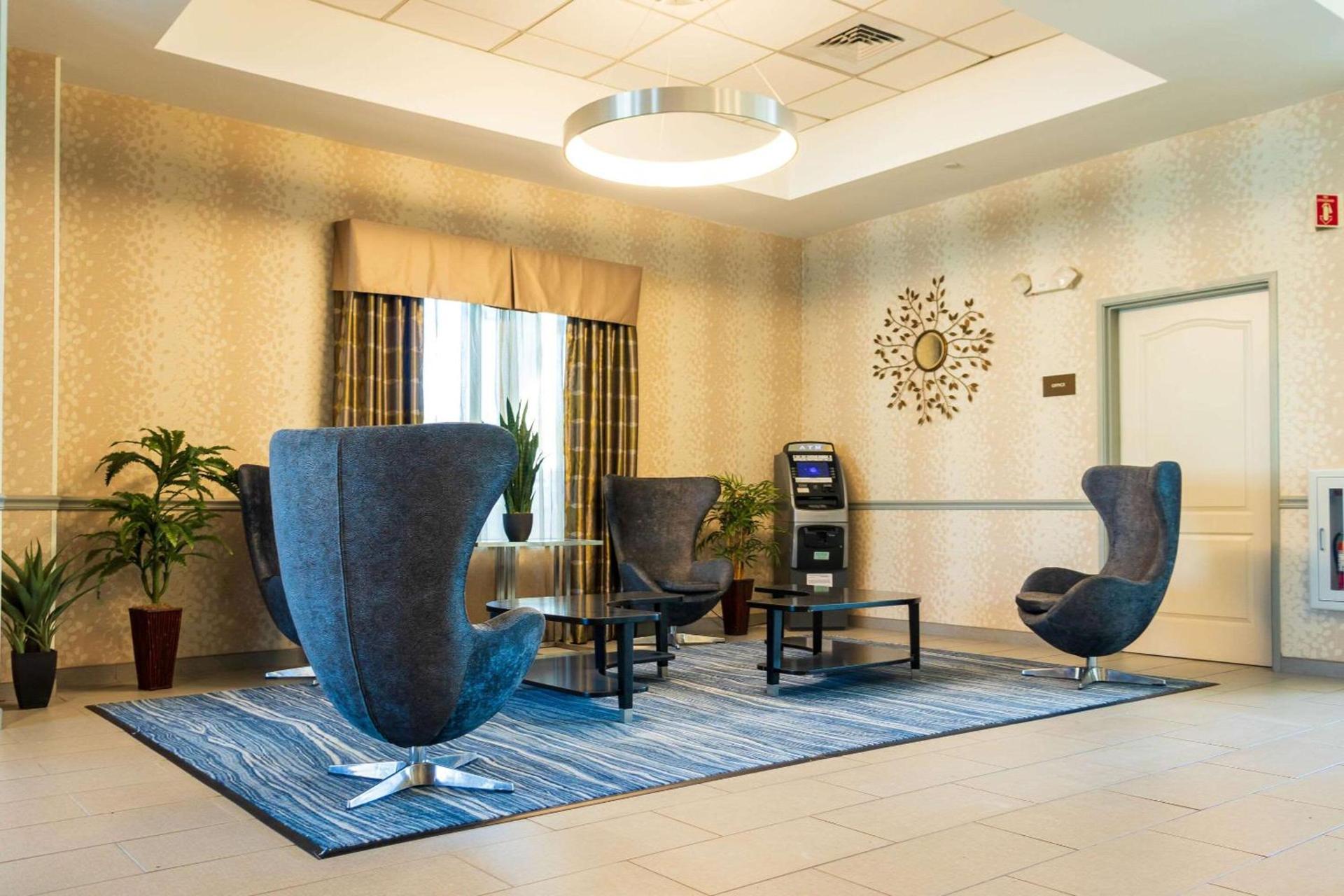 Comfort Inn & Suites Plainville-Foxboro photo 10