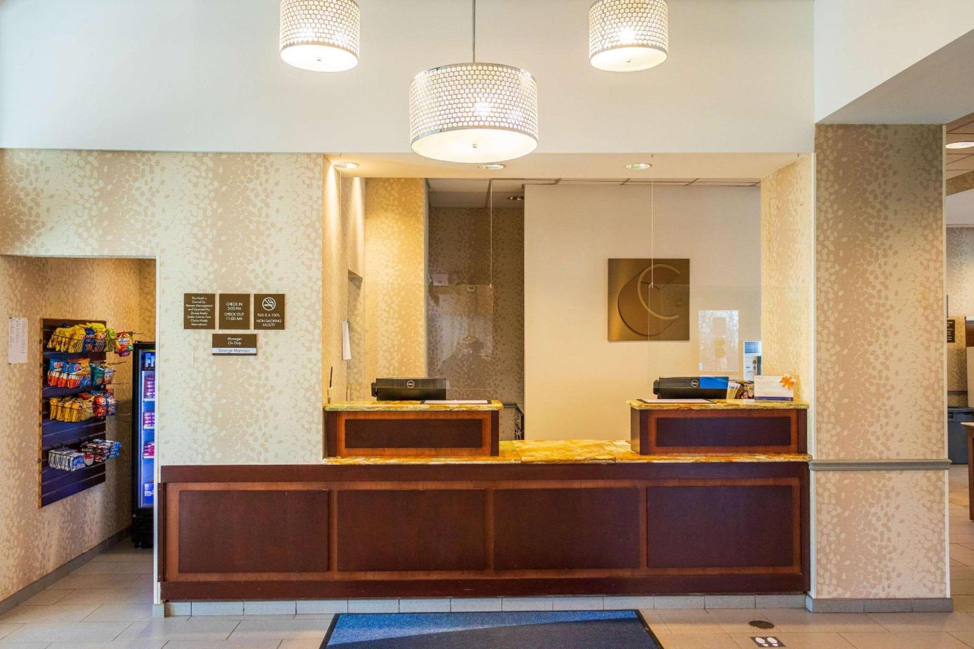 Comfort Inn & Suites Plainville-Foxboro photo 3