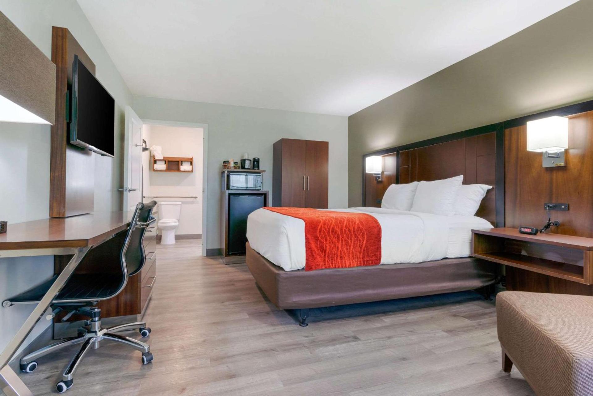 Comfort Inn Antioch - Century Plaza photo 10