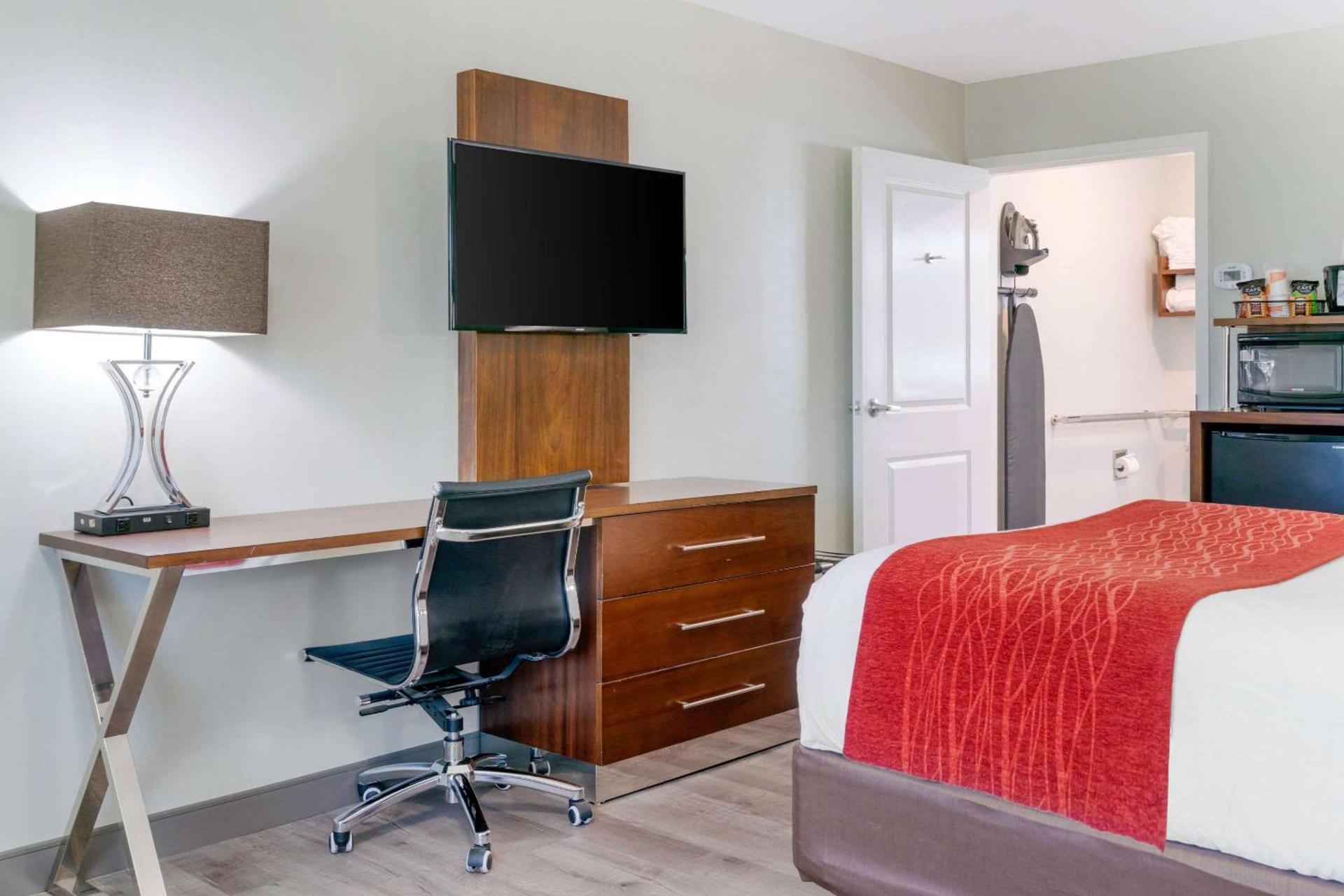 Comfort Inn Antioch - Century Plaza photo 24