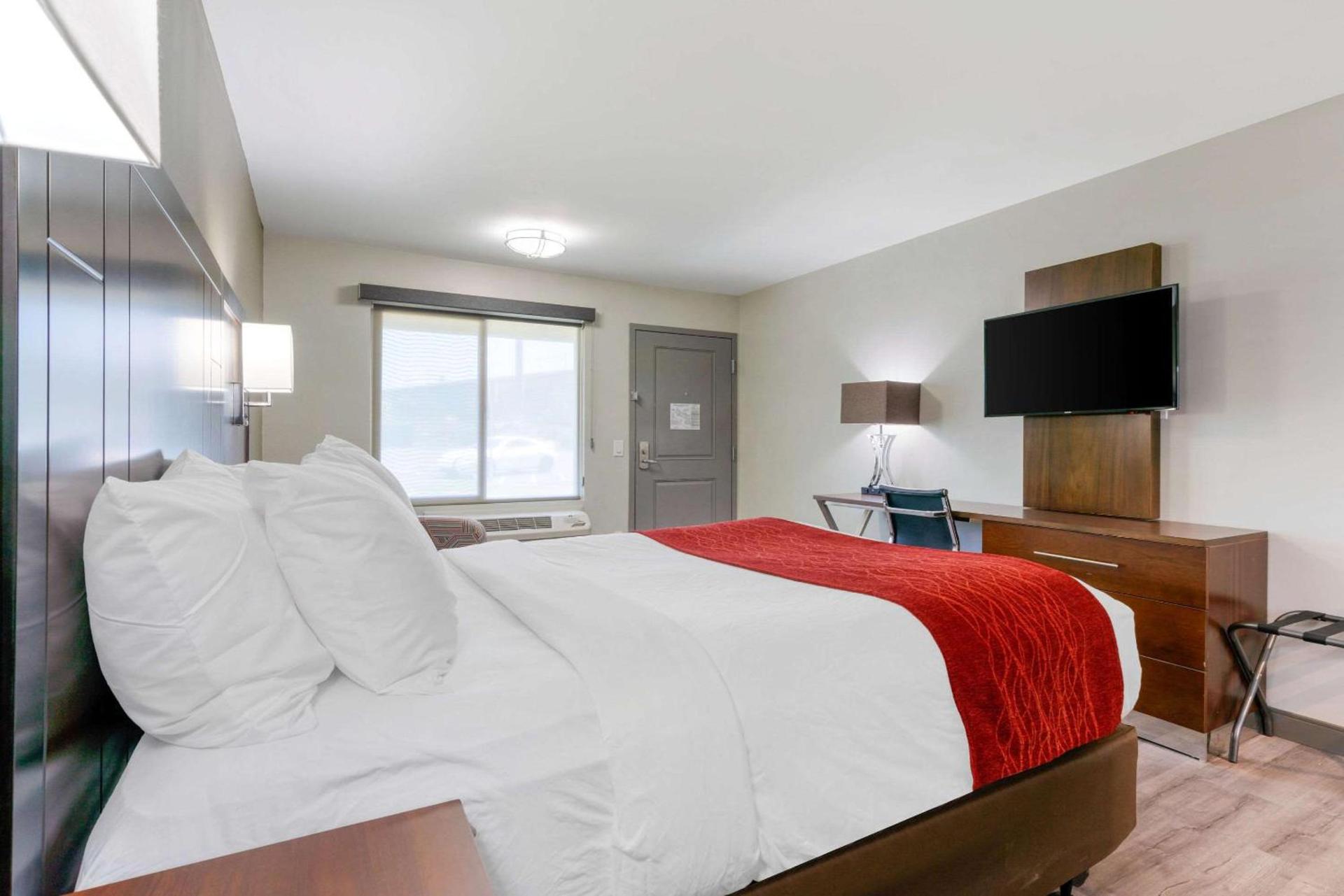 Comfort Inn Antioch - Century Plaza photo 13