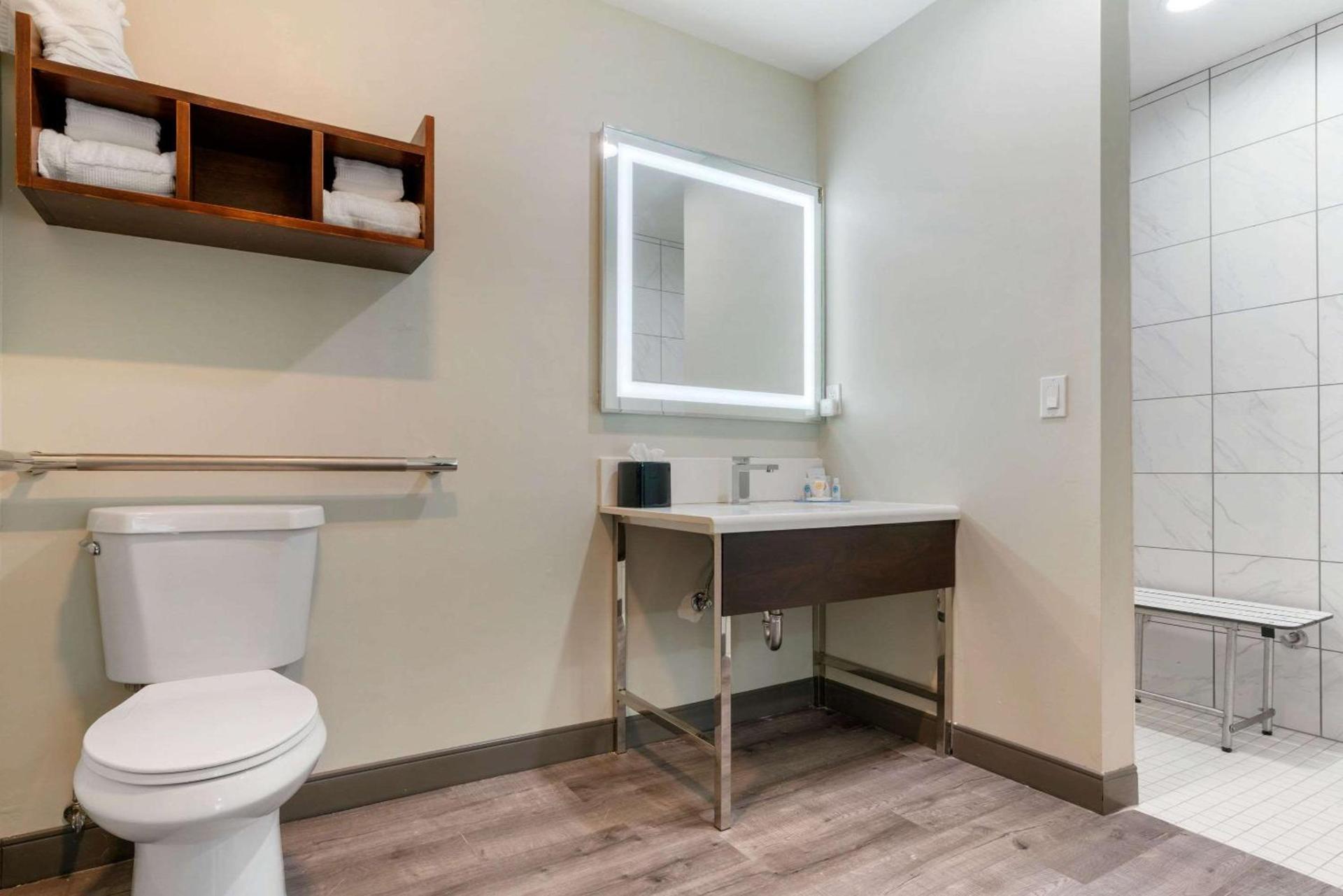 Comfort Inn Antioch - Century Plaza photo 16