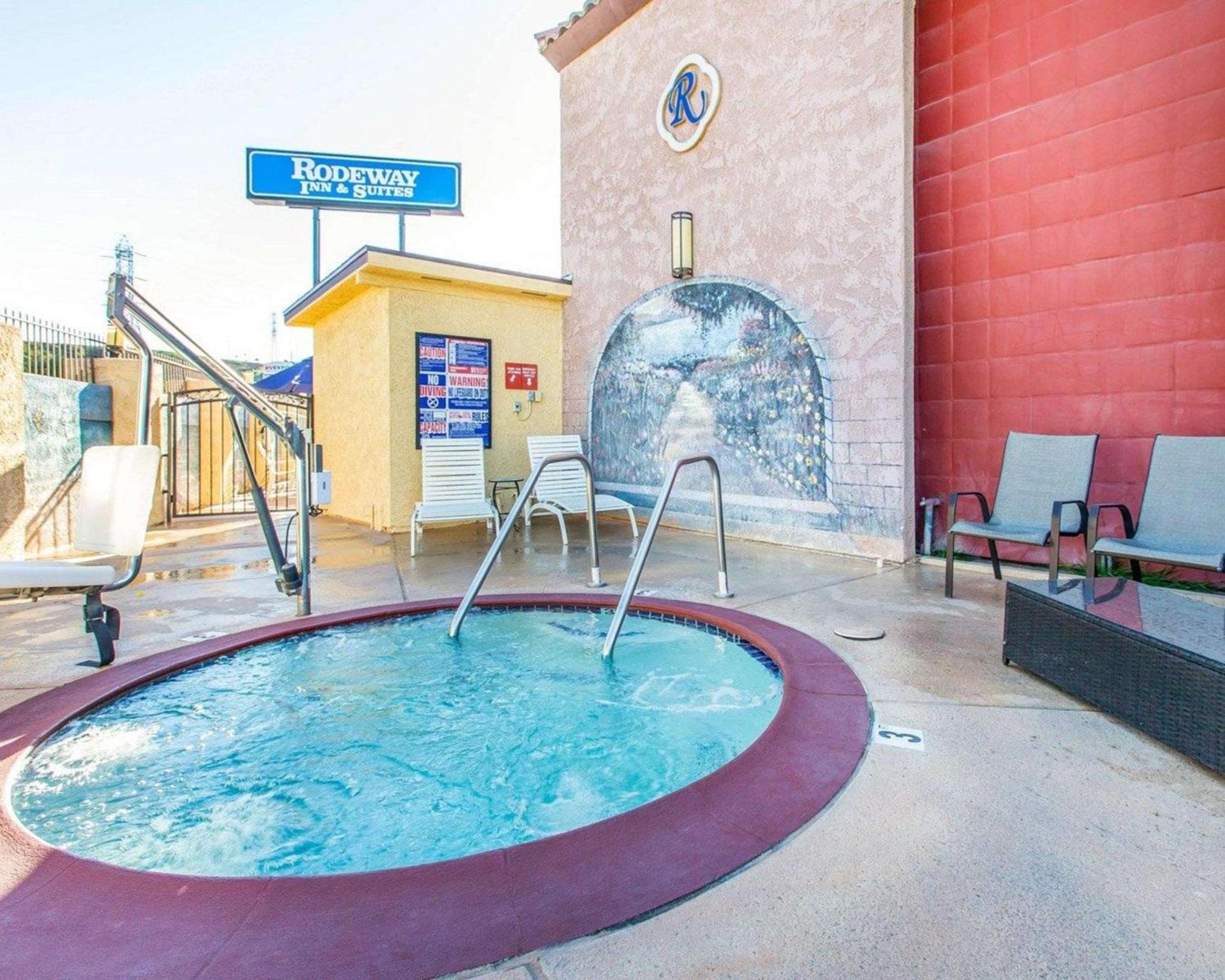 Rodeway Inn & Suites Colton-Riverside photo 22