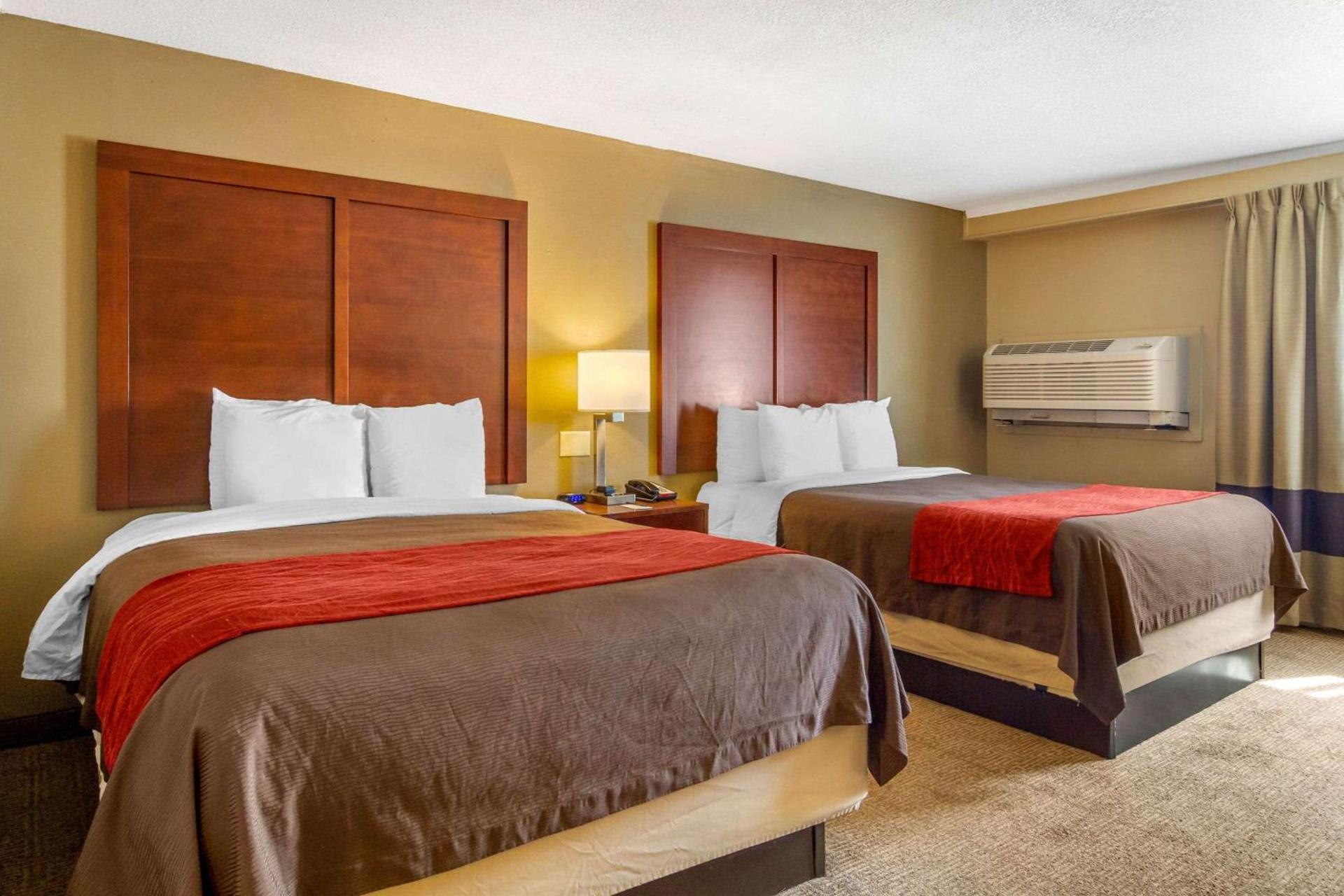 Holiday Inn Express Denver Central - North photo 8