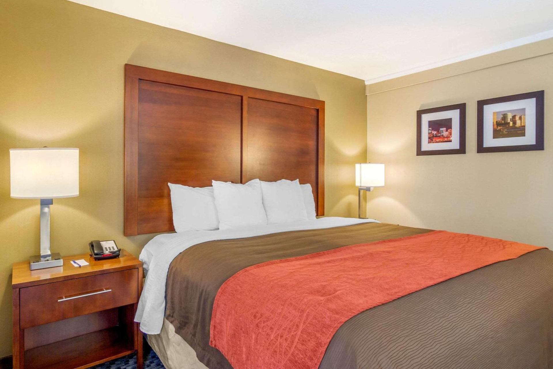 Holiday Inn Express Denver Central - North photo 7