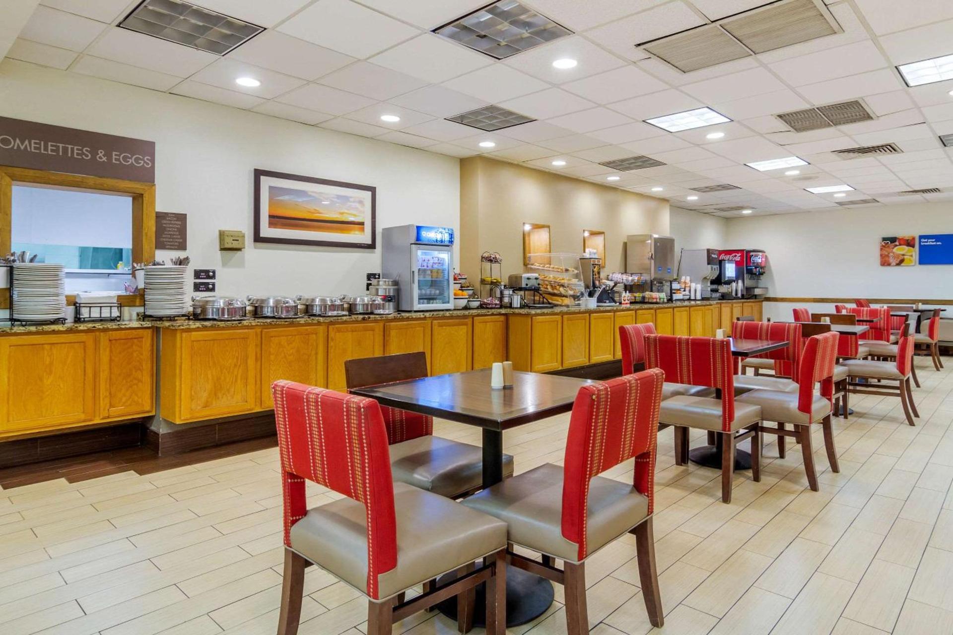 Holiday Inn Express Denver Central - North photo 24