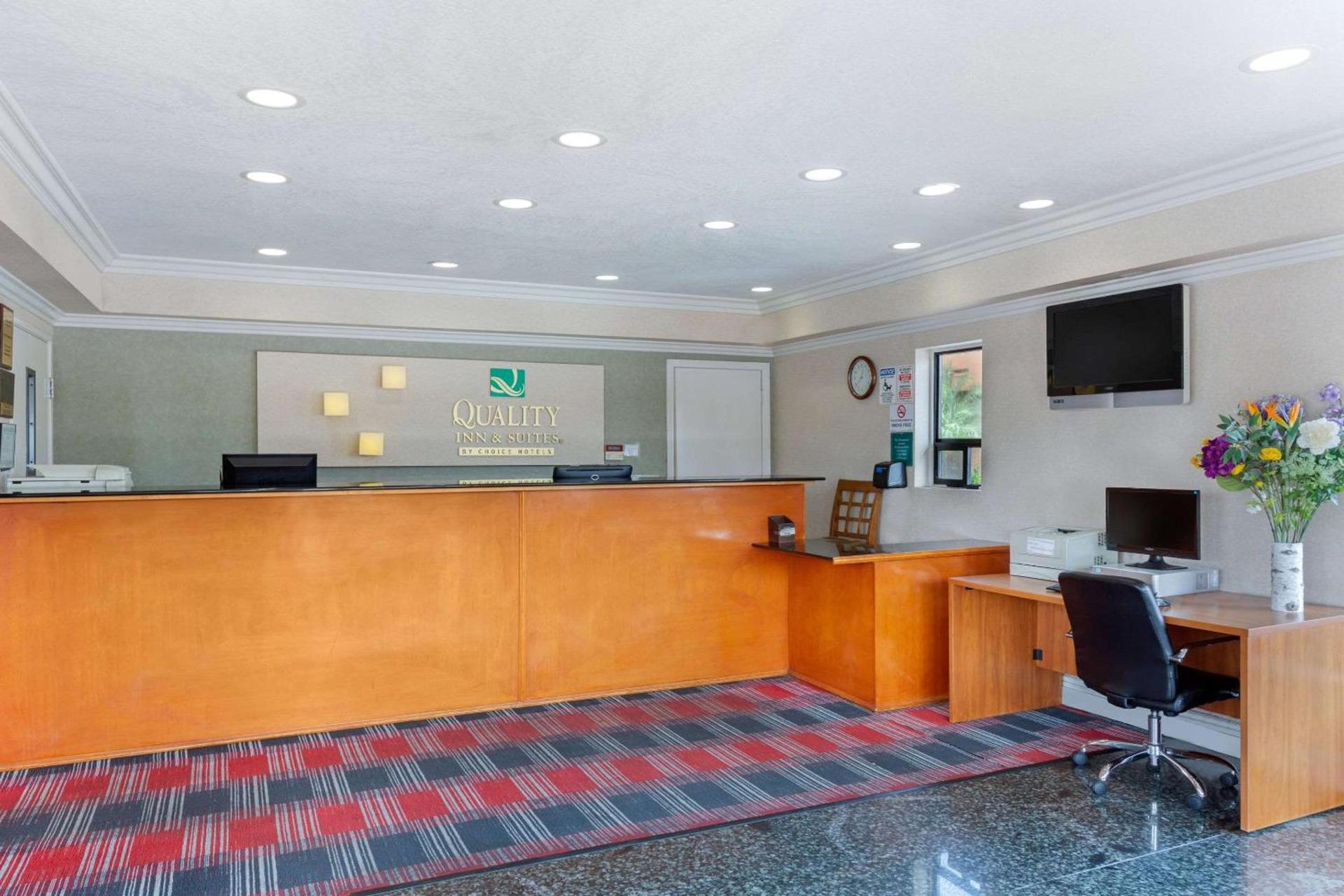 Quality Inn & Suites Oceanside Near Camp Pendleton photo 13